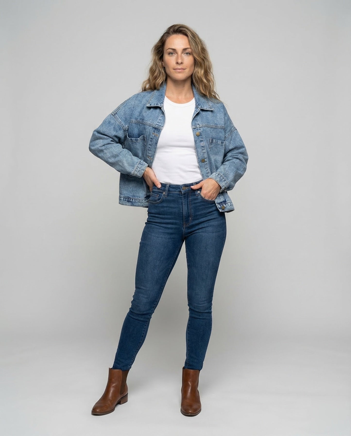 Damen Boxy Jeansjacke Große Fronttaschen - Eveloria