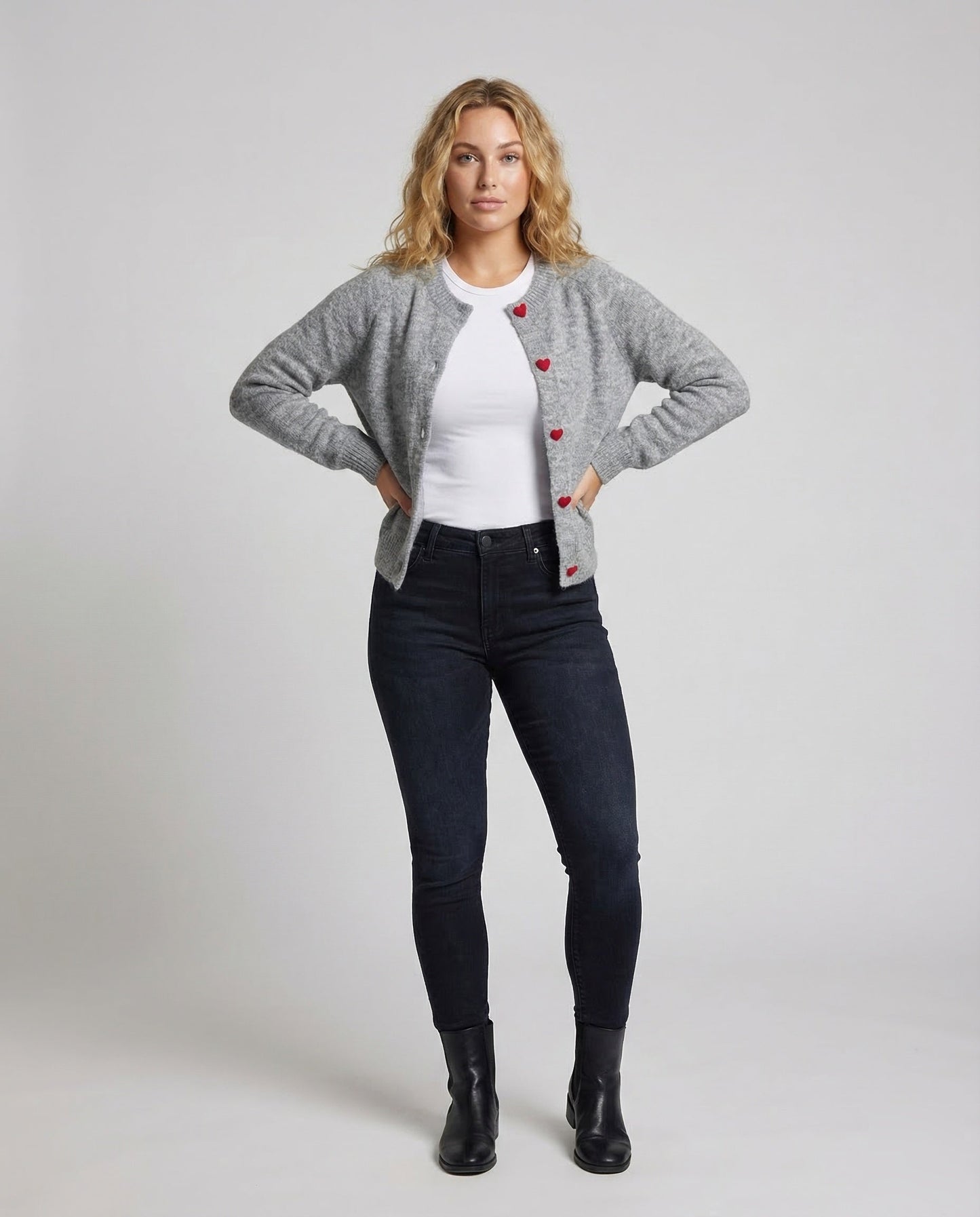 Damen Strickcardigan Mohair-Mix Herzknöpfe Beige - Eveloria