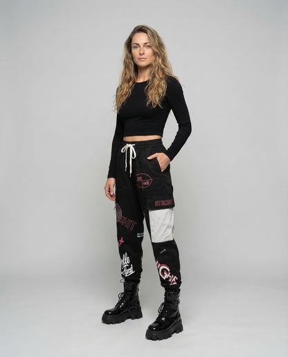 Damen Cargohose mit Printpatches und Kordelbündchen - Eveloria