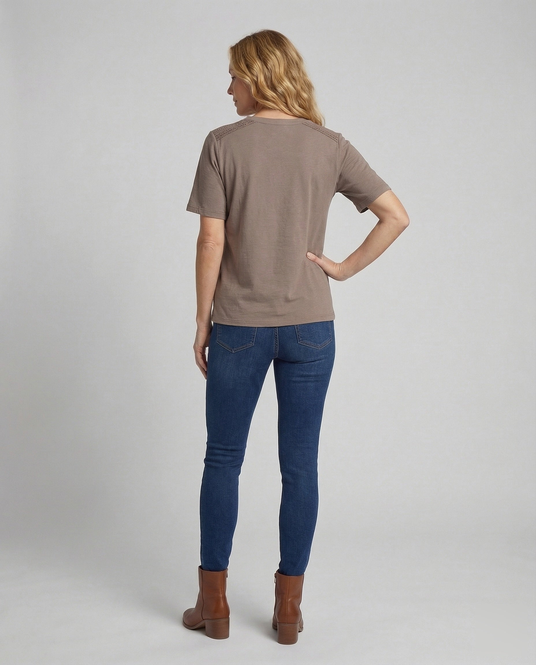 Product 15540698120522 - back_view