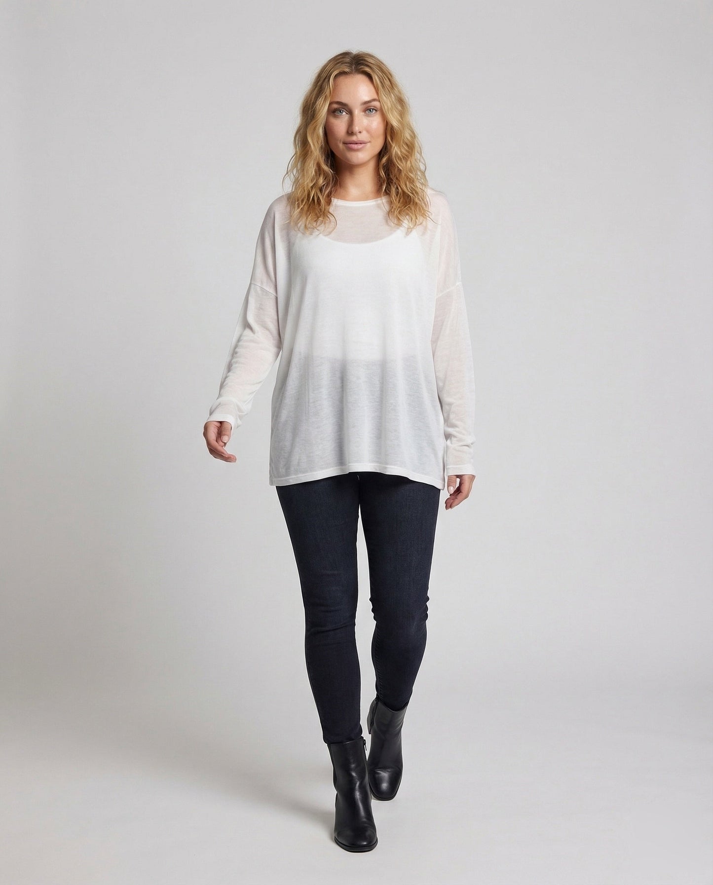 Damen Langarmshirt Kreuzträger Rückenausschnitt - Eveloria
