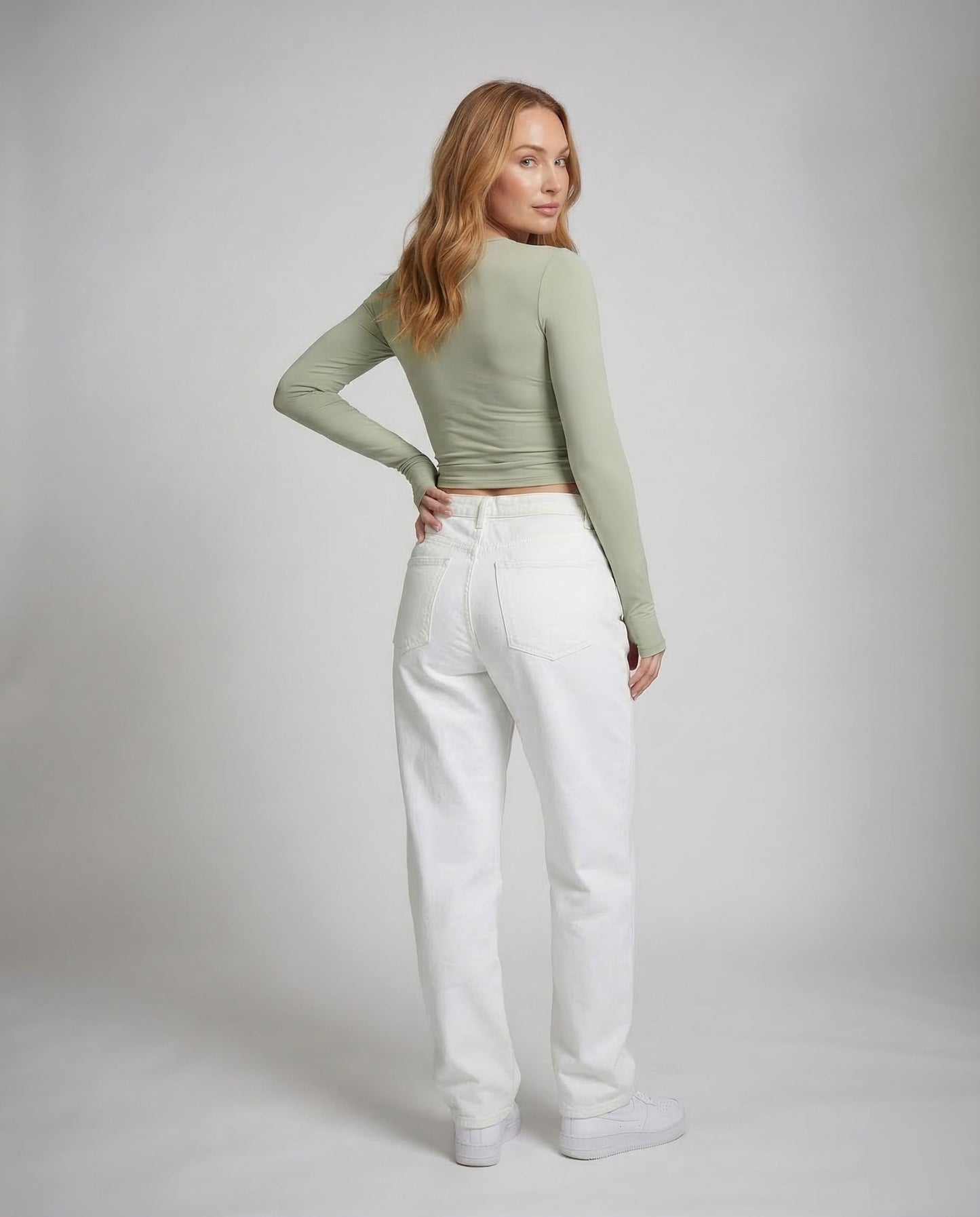 Product 15546793492810 - back_view