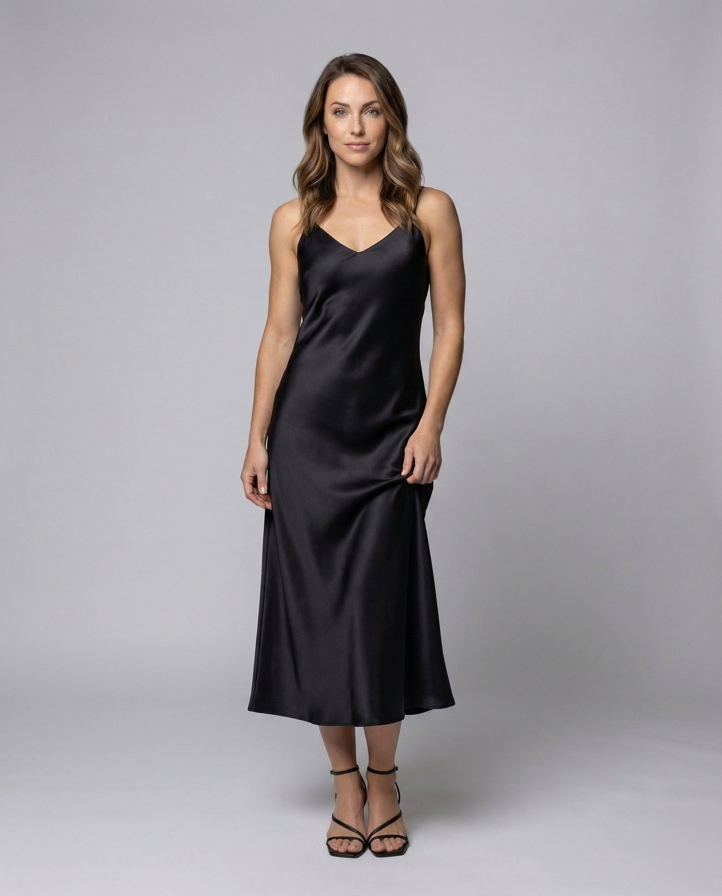 Damen Maxikleid Satin V-Ausschnitt Schwarz - Eveloria