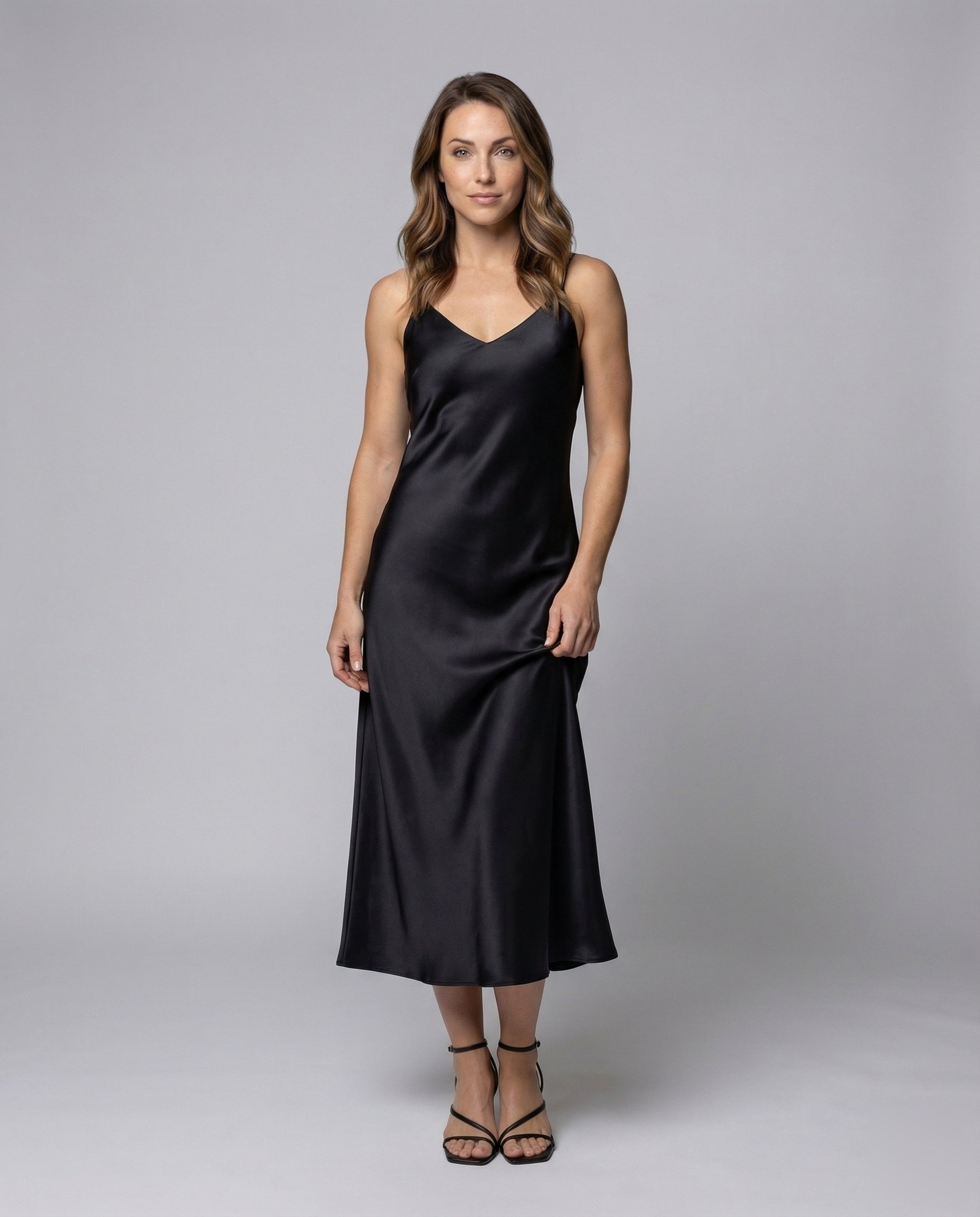 Damen Maxikleid Satin V-Ausschnitt Schwarz - Eveloria