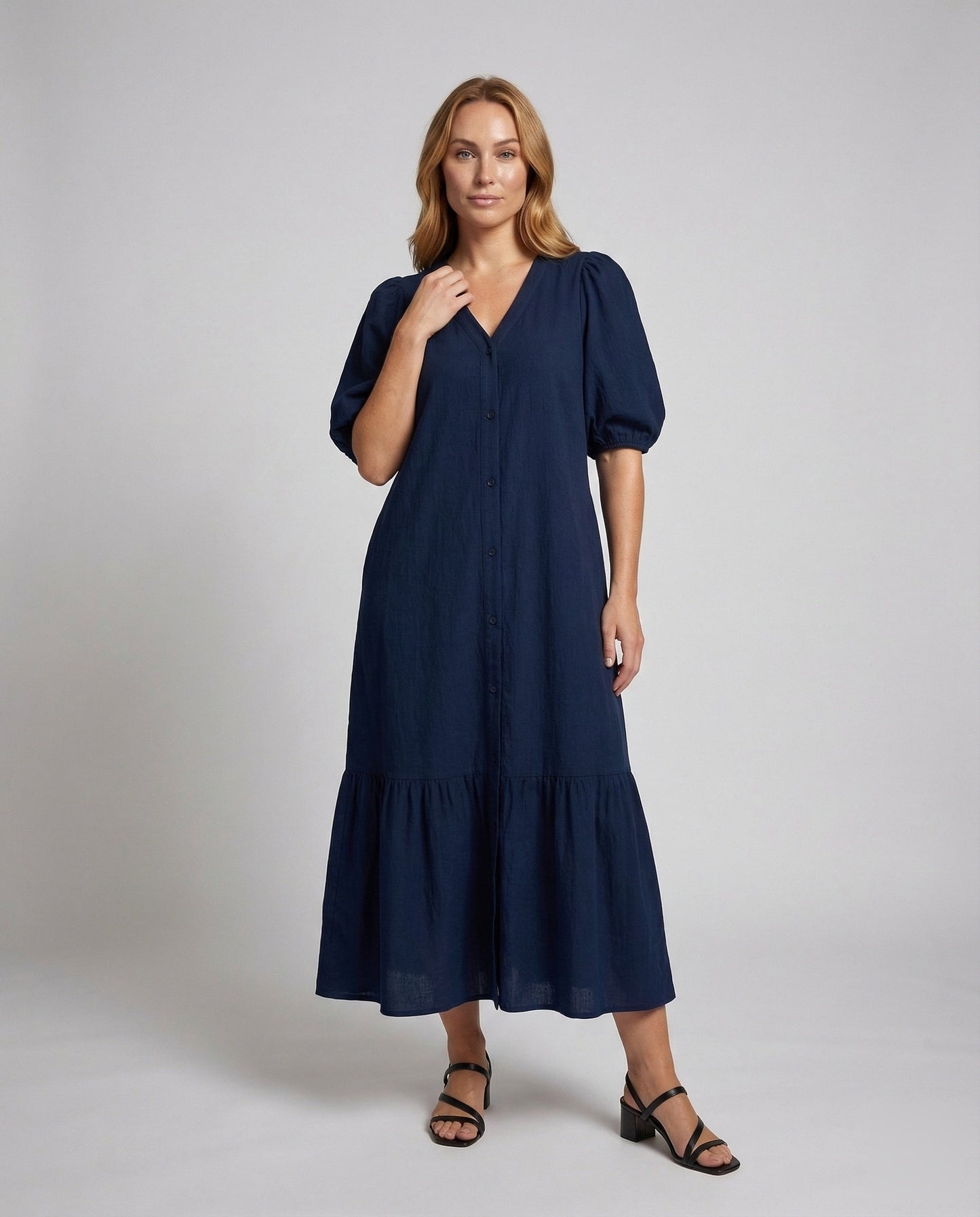 Damen Maxikleid aus Baumwolle und Leinen mit Puffärmeln und Stufenrock - Eveloria