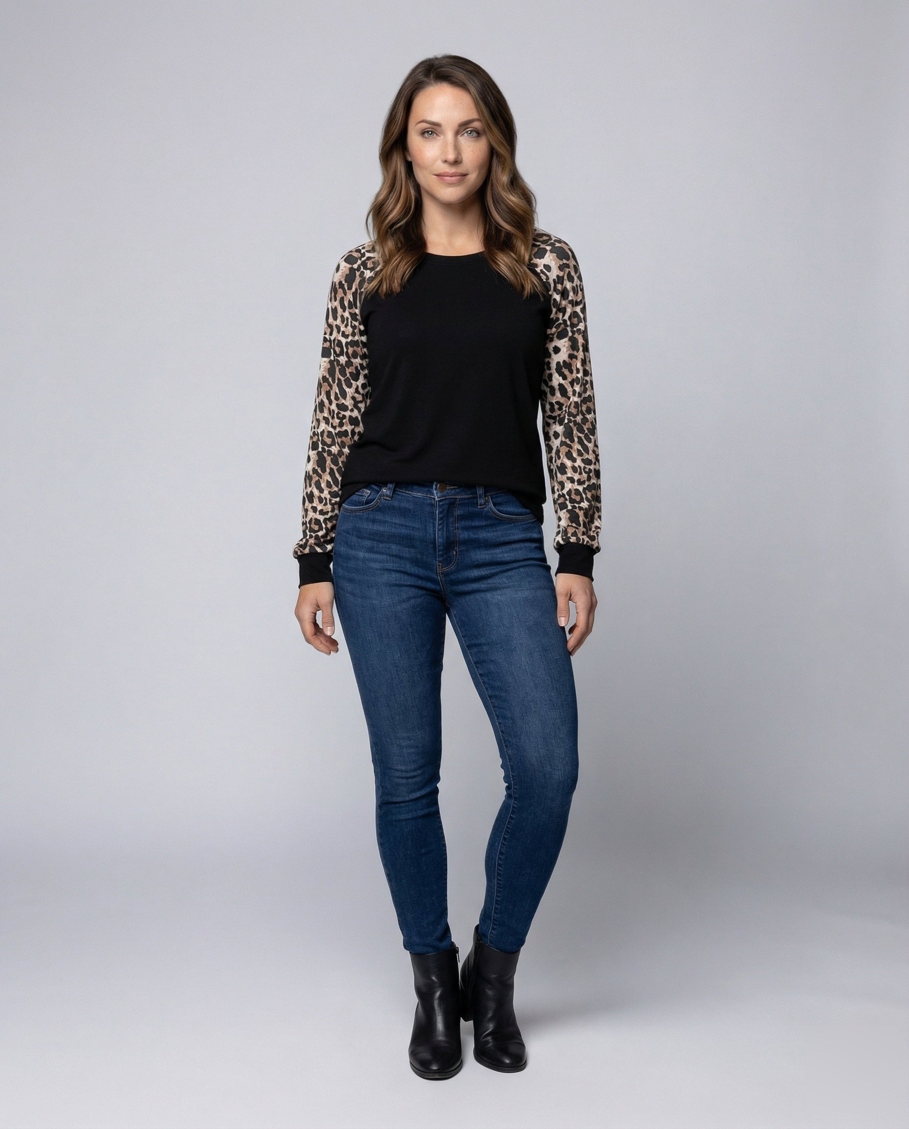 Damen Langarmshirt Leopardenmuster Ärmel - Eveloria