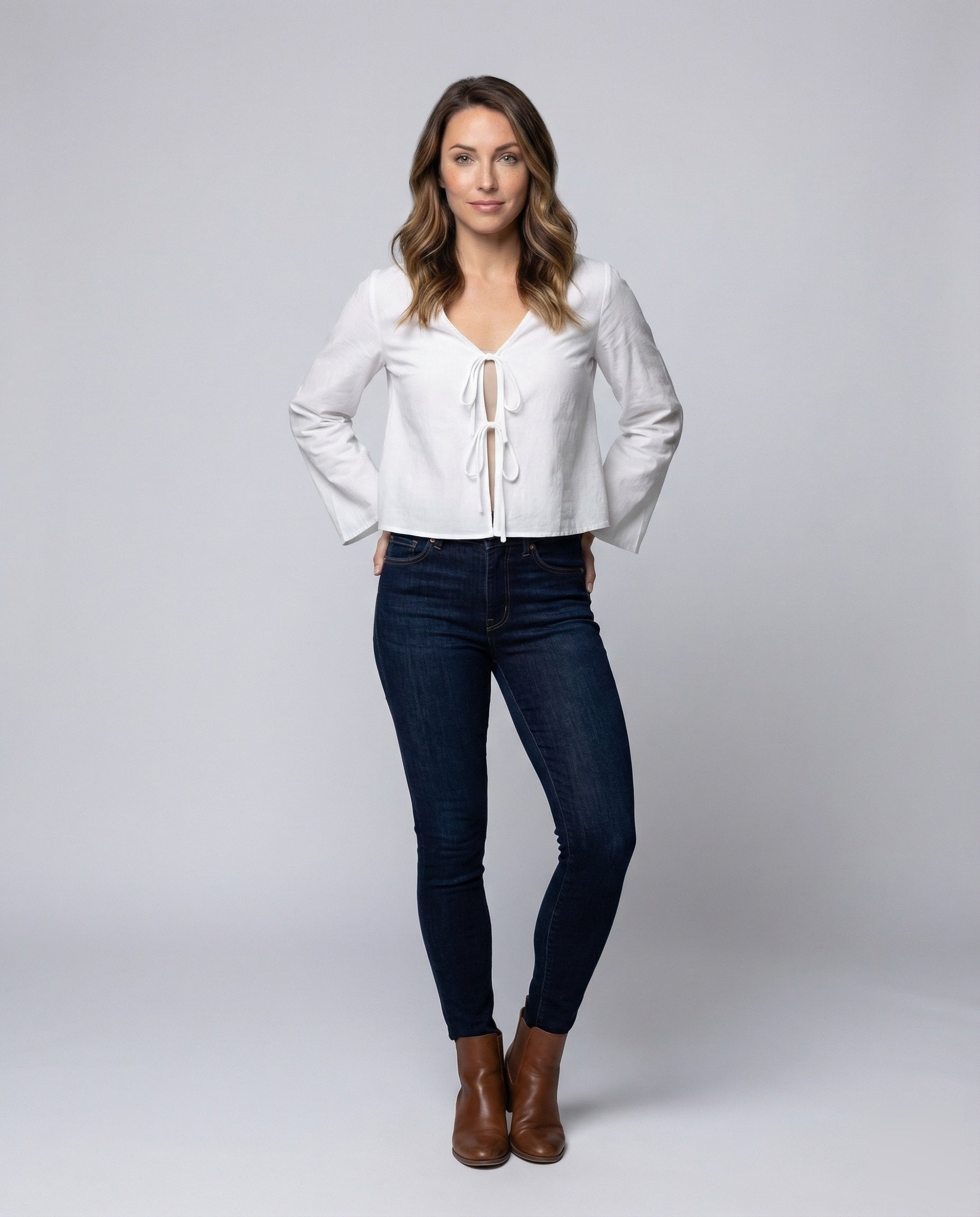 Damen Leinenbluse Mit Doppelten Bindebändern - Eveloria