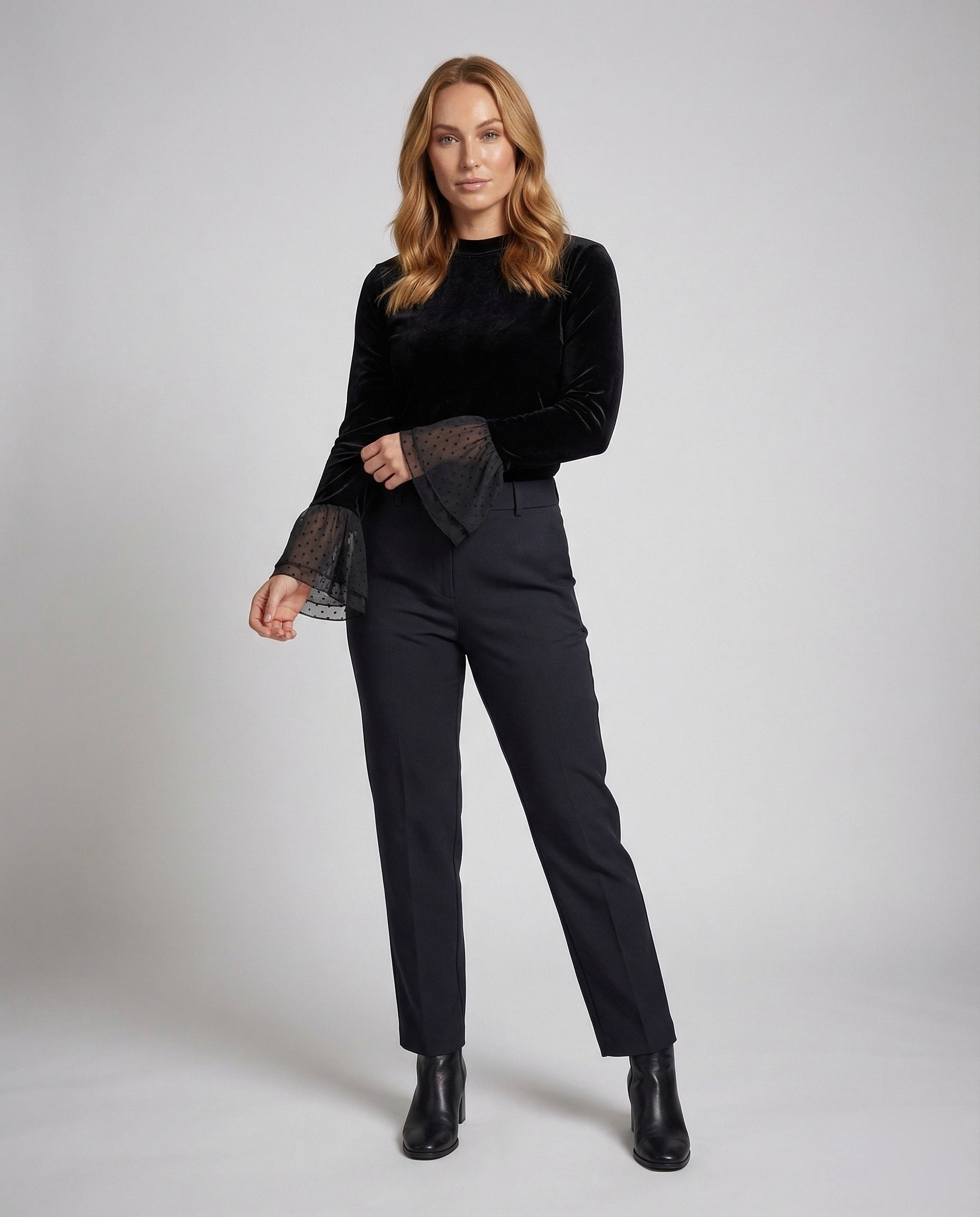Damen Langarmshirt aus Samt mit Tüllmanschetten - Eveloria