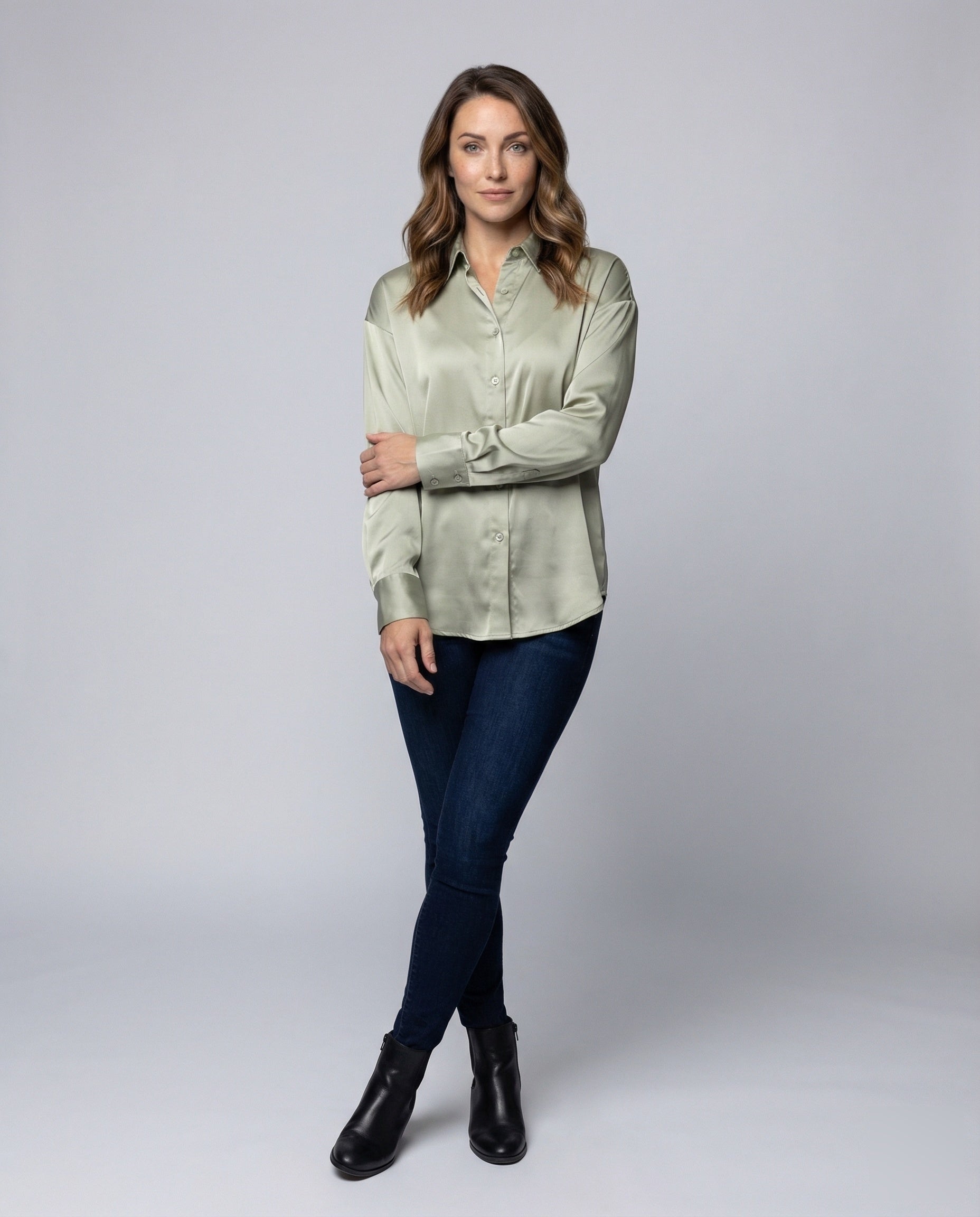 Damen Satinbluse Mit Hemdkragen Oversize Schwarz - Eveloria
