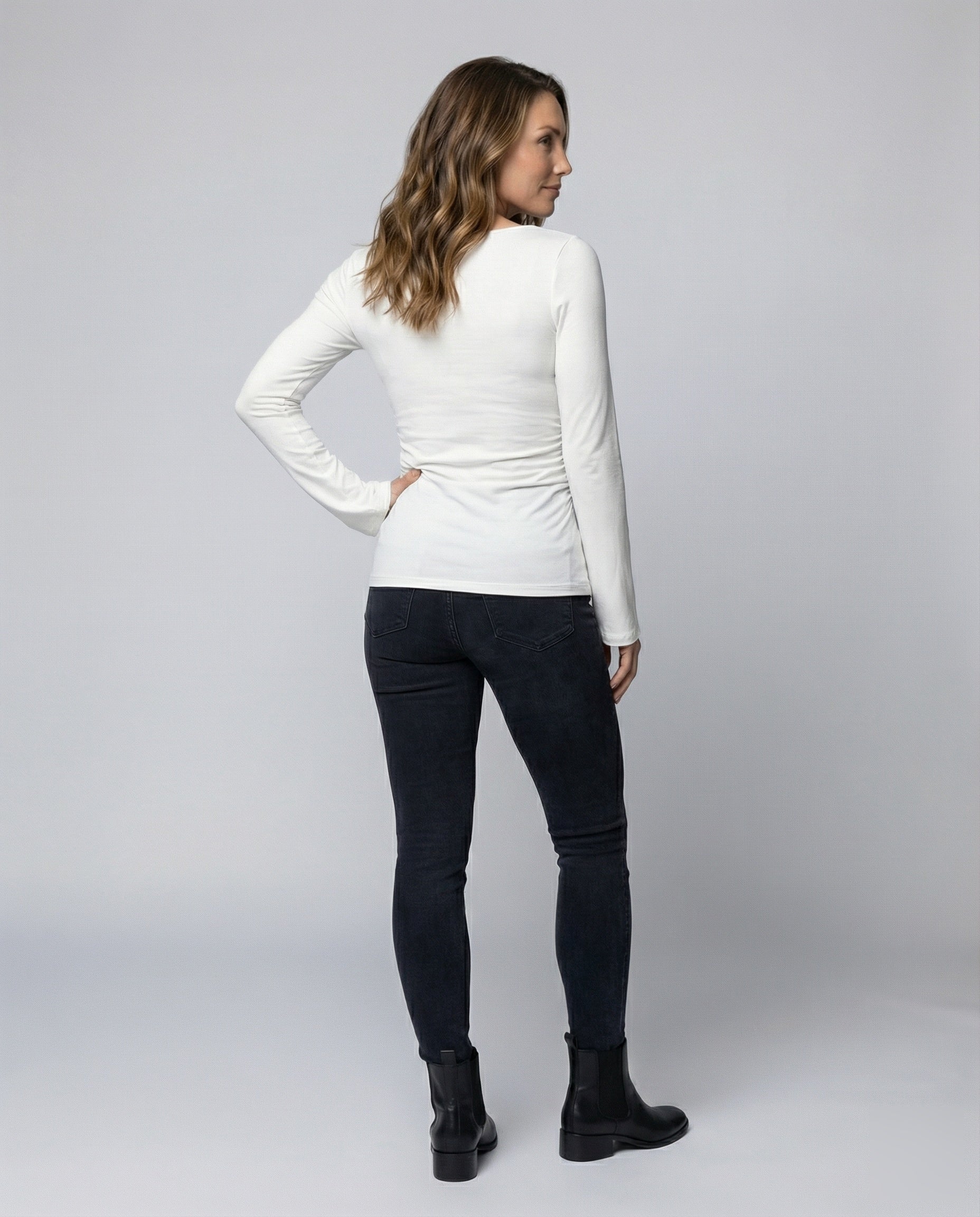 Product 15546913685834 - back_view