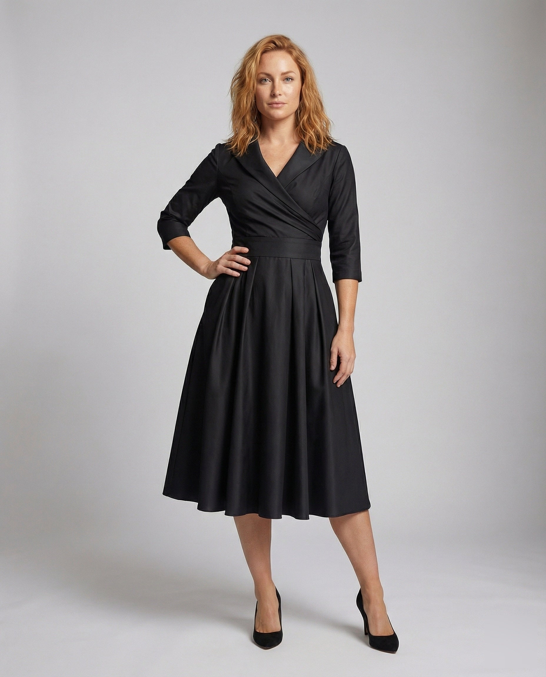 Damen Midikleid Mit Schalkragen Voluminöser Rock Schwarz - Eveloria