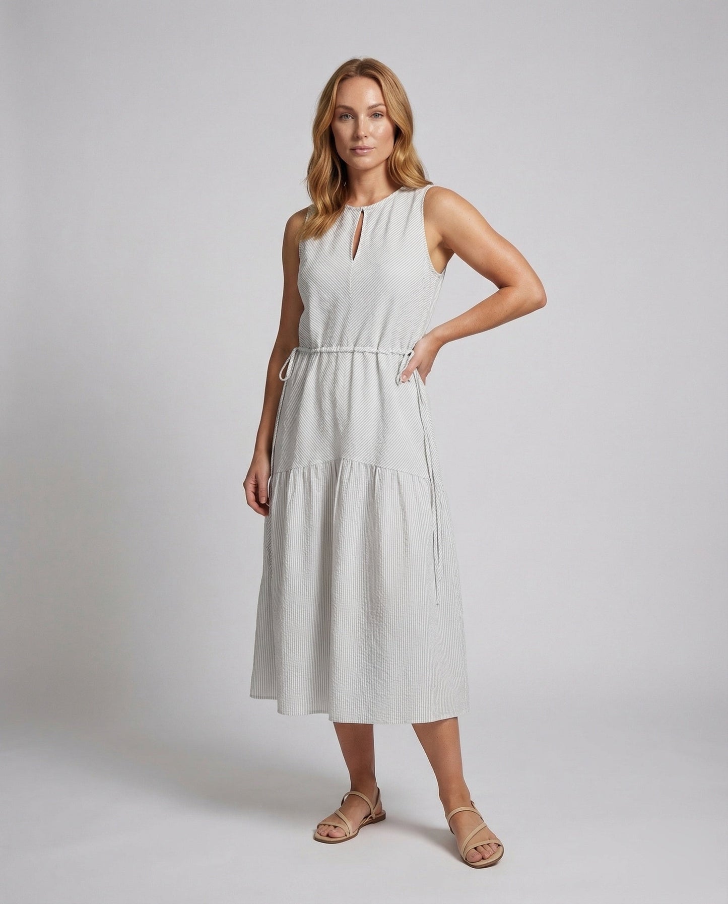 Damen A-Linien Stufenkleid aus Krepp mit Eingrifftaschen - Eveloria