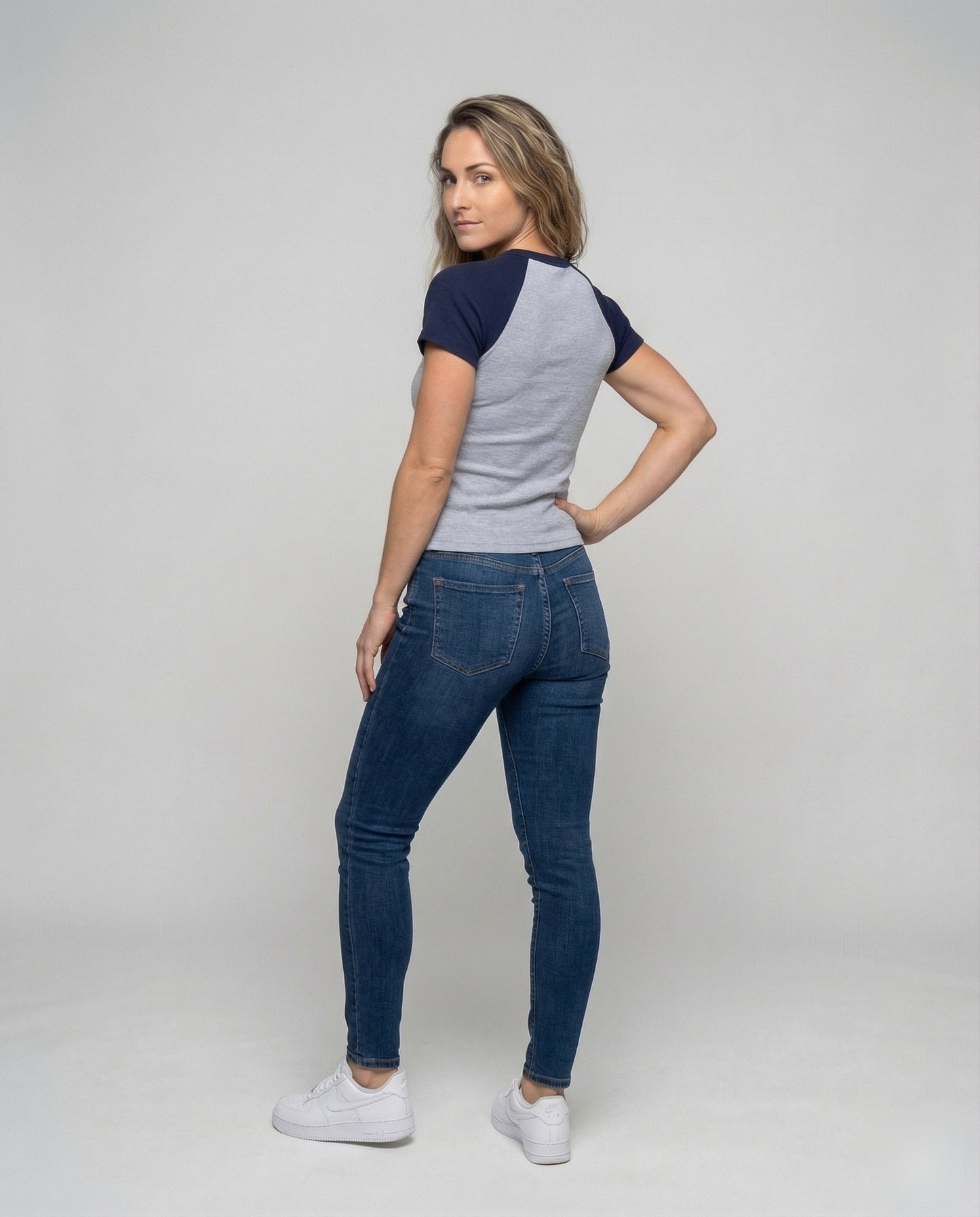 Product 15548828385610 - back_view