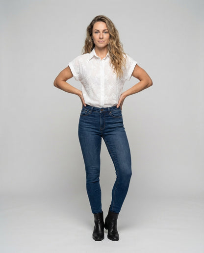 Damen Hemdbluse Lochstickerei Kentkragen Weiss - Eveloria