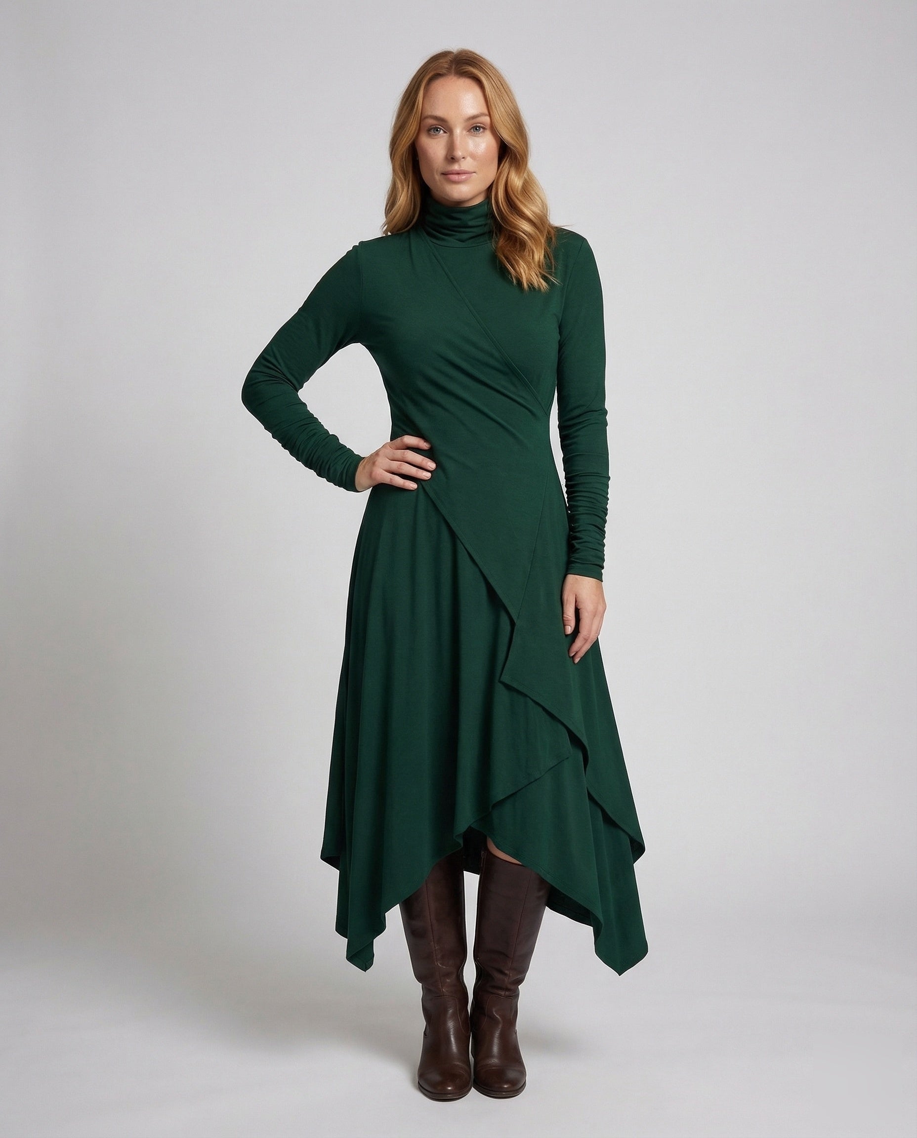 Damen Maxikleid Rollkragen Asymmetrisch Schwarz - Eveloria
