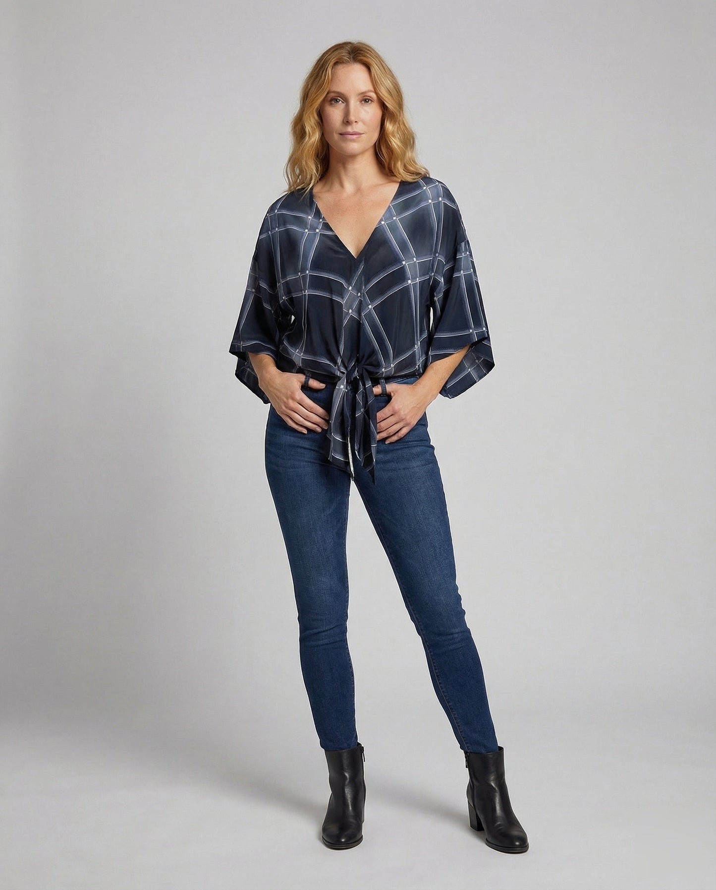Damen Bluse V-Ausschnitt Kimonoärmel Knotenfront - Eveloria