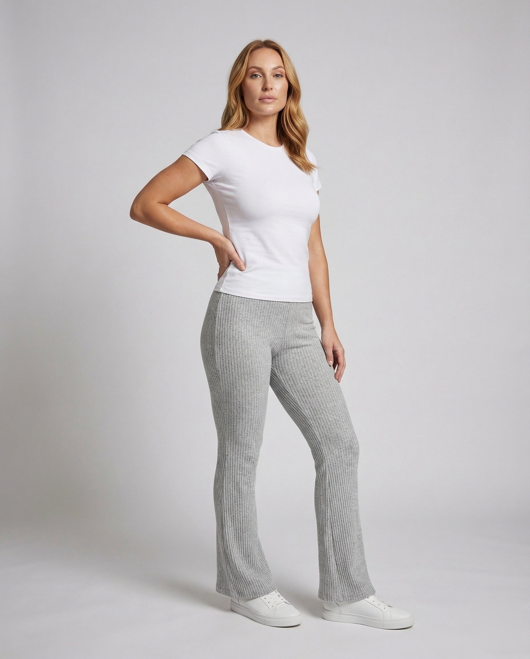 Damen Slim-Fit Strickhose Gerippt - Eveloria
