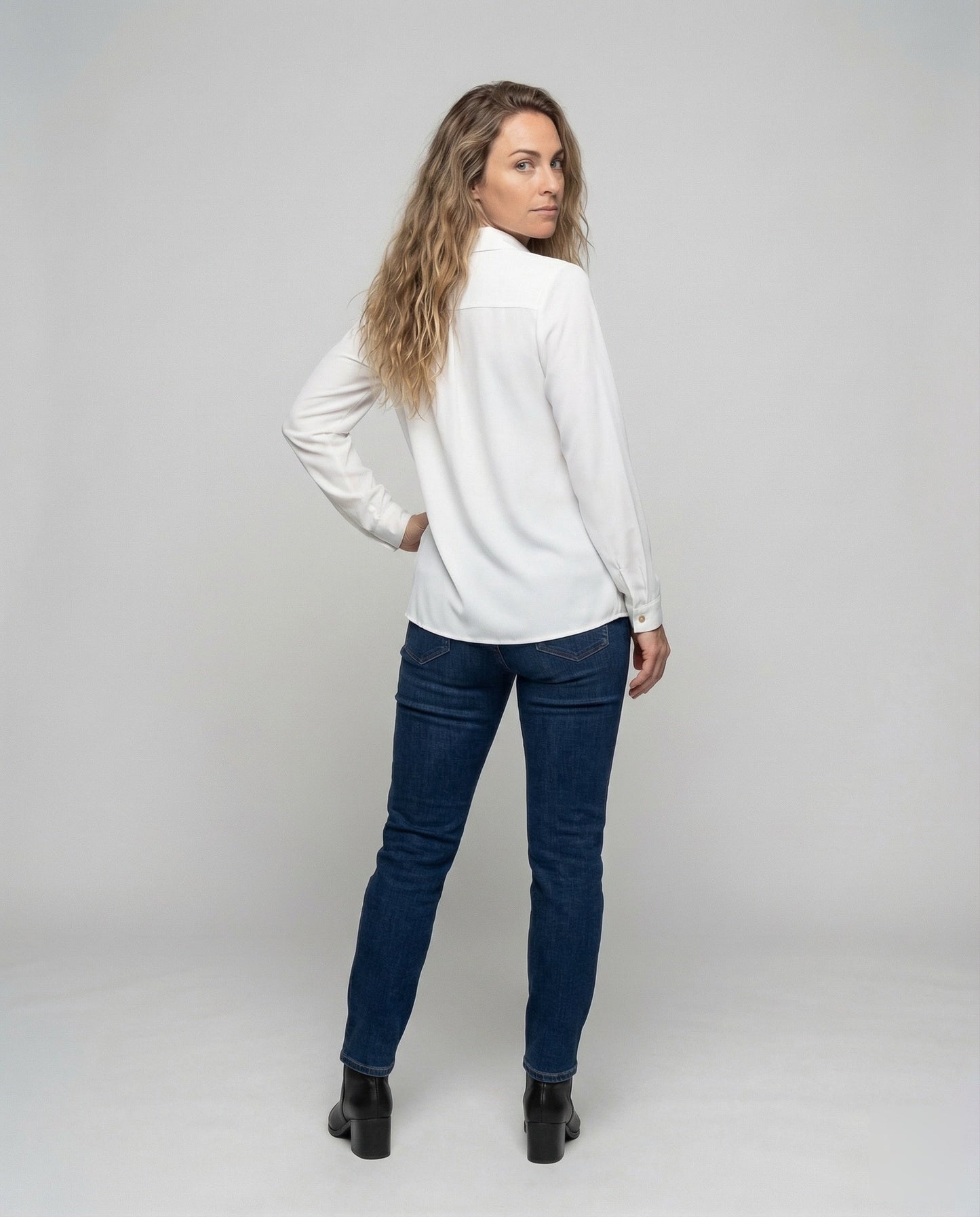 Product 15548856828234 - back_view