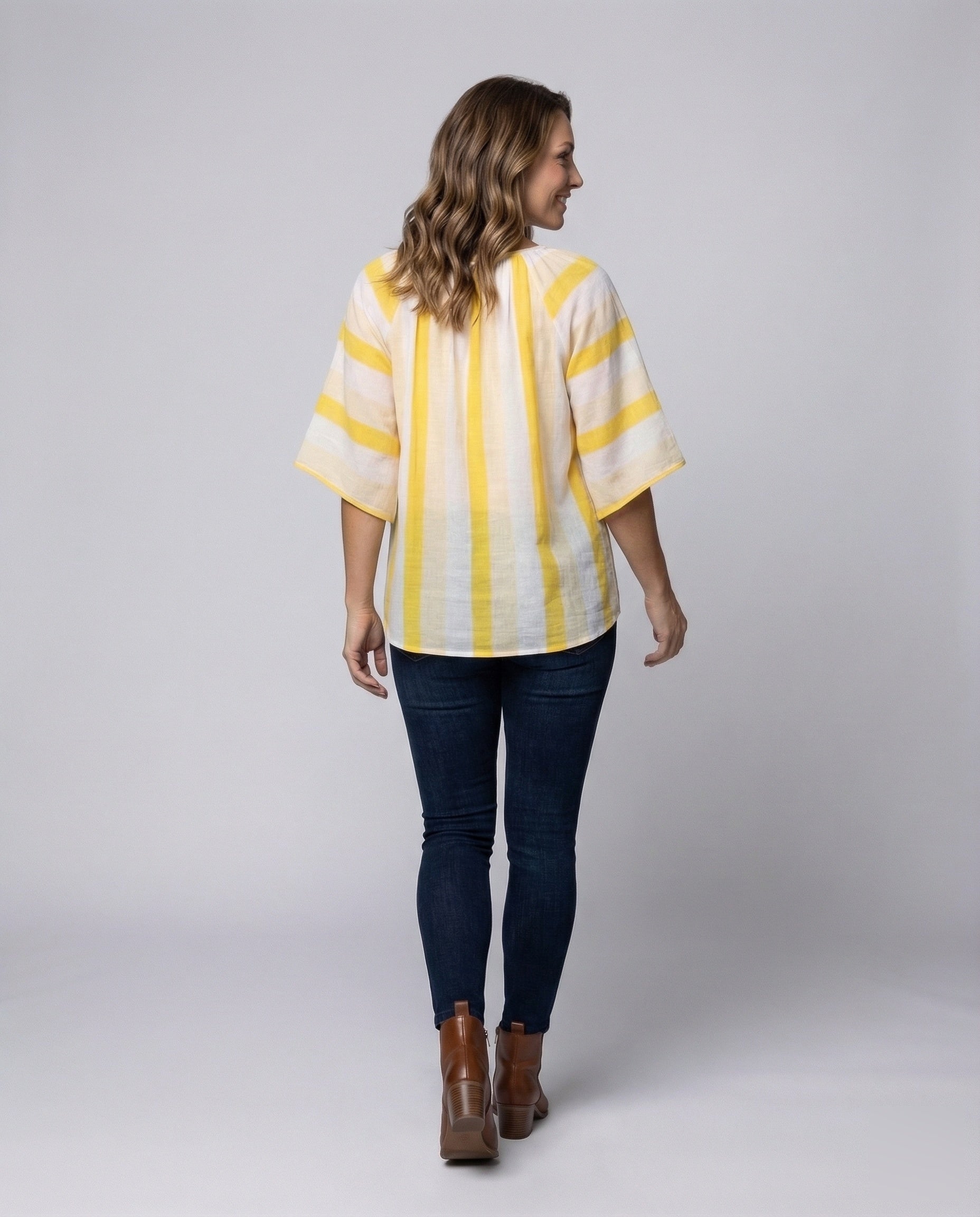 Product 15548868952394 - back_view