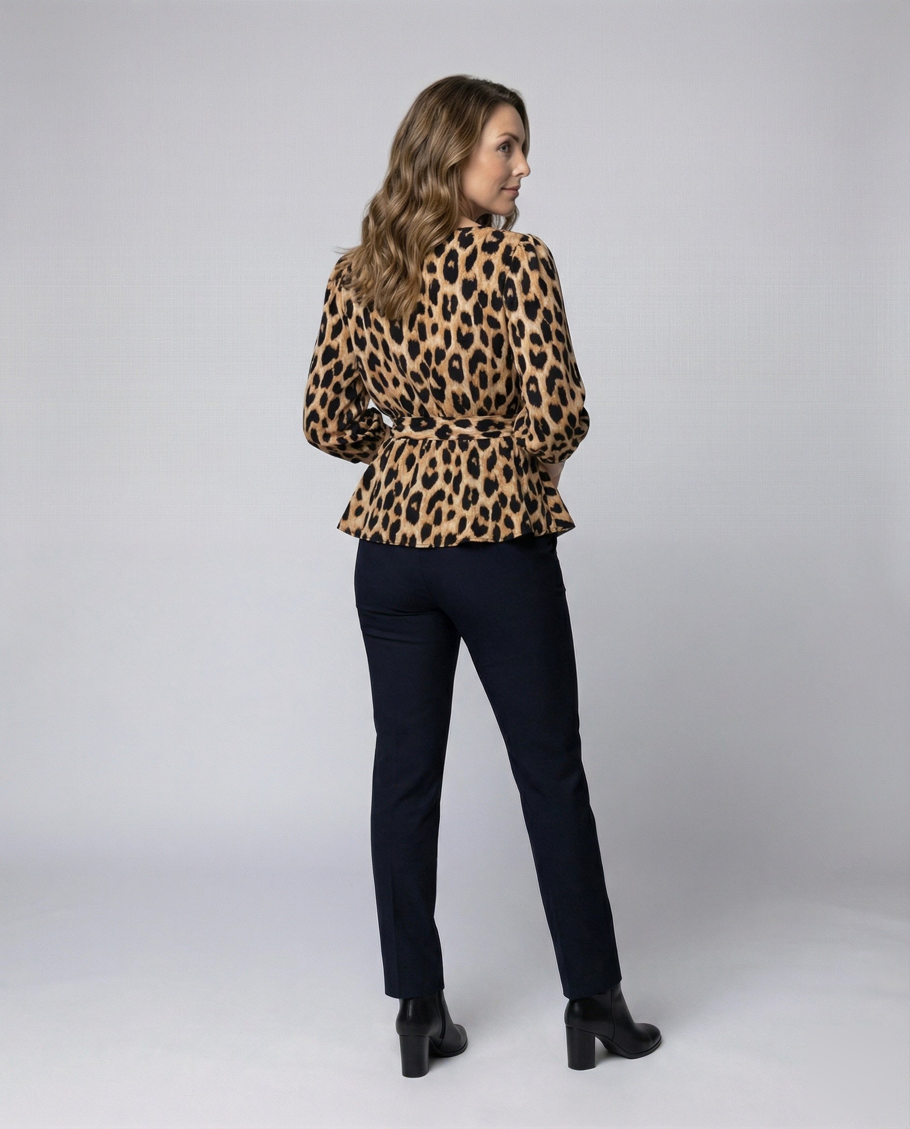 Product 15548880617802 - back_view