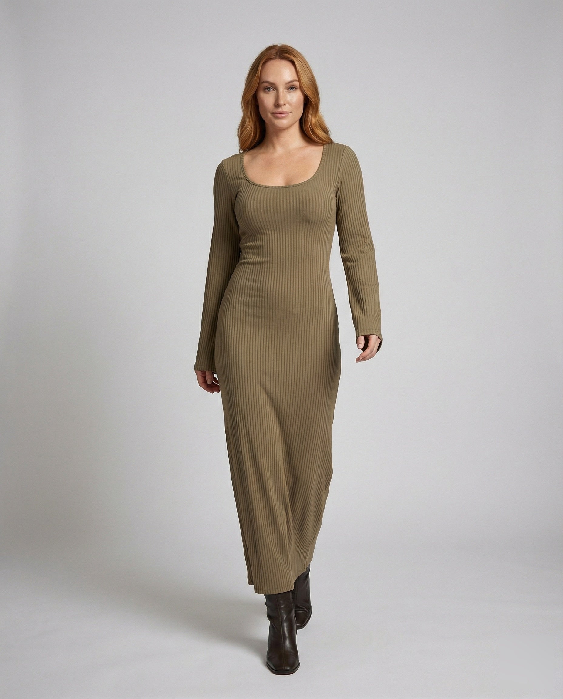 Damen Rippstrick Maxikleid Figurbetont Glockenärmel - Eveloria