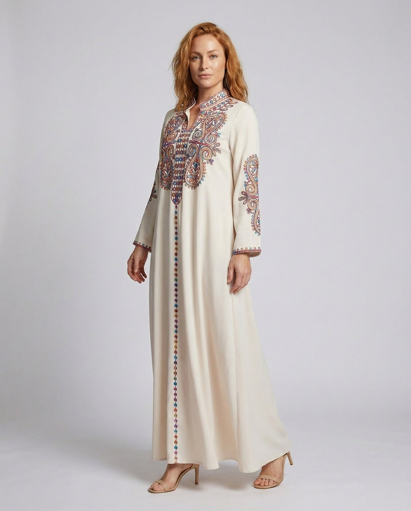 Damen Abendkaftan mit Paisley-Stickerei - Eveloria