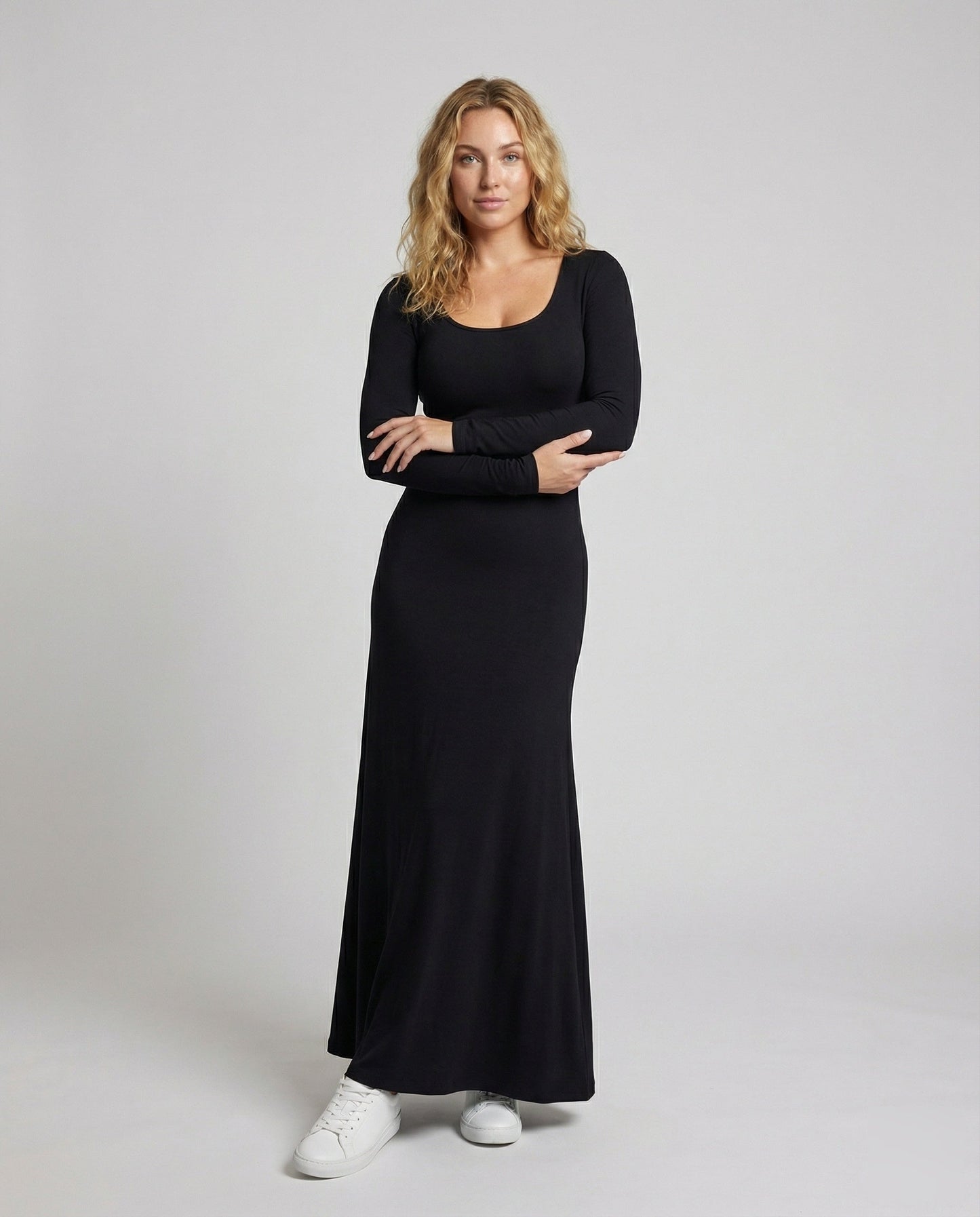 Damen Maxikleid Rundhalsausschnitt Figurbetont Schwarz - Eveloria