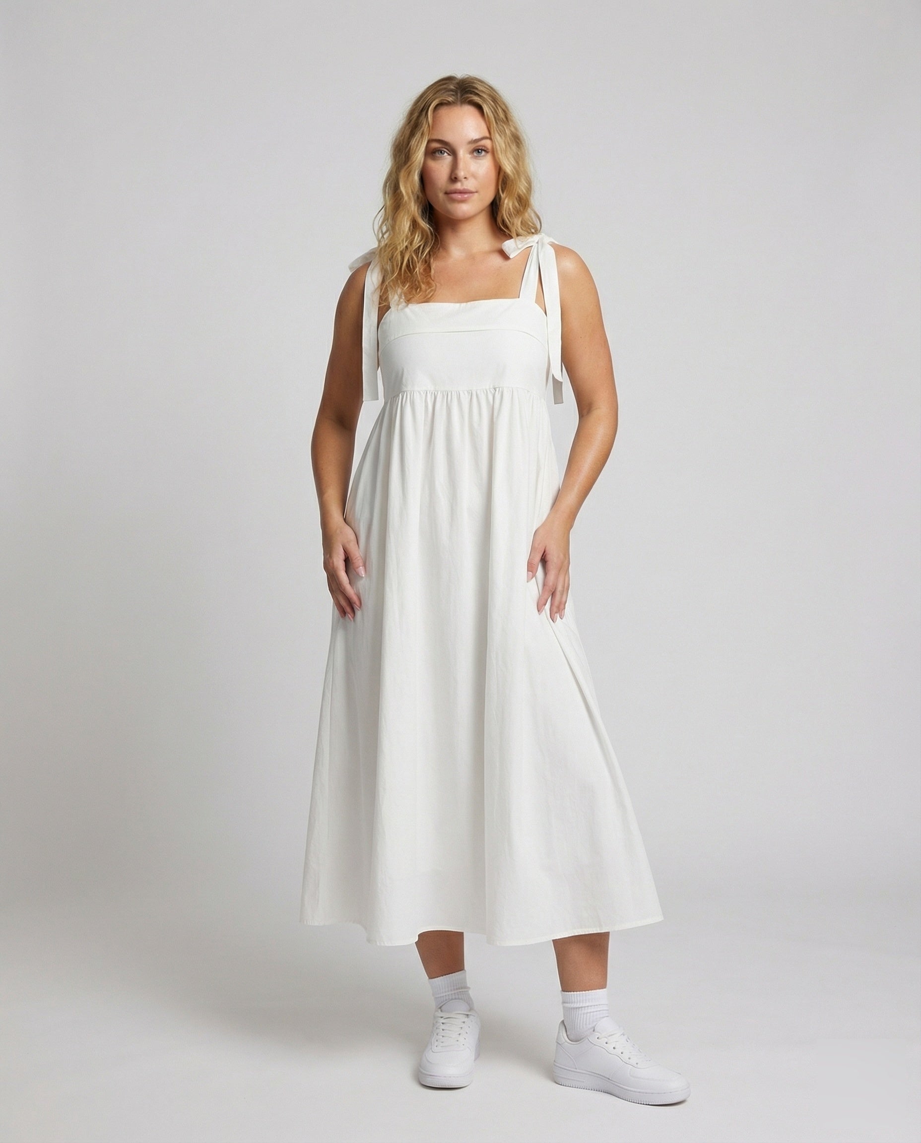 Damen Midi-Kleid aus Leichtem Stoff mit Schleife - Eveloria