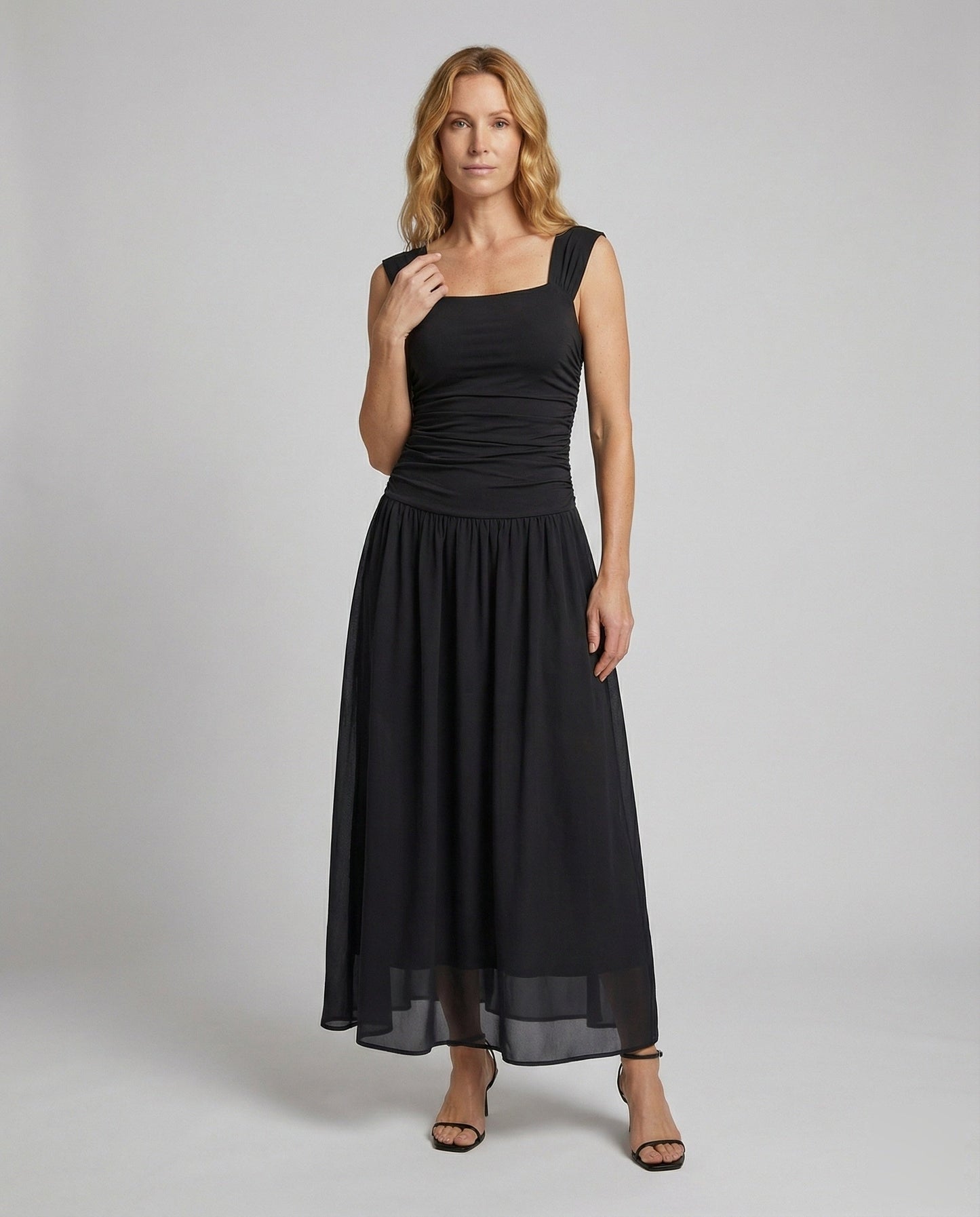 Damen Maxikleid Gerafftes Mieder Schwarz - Eveloria
