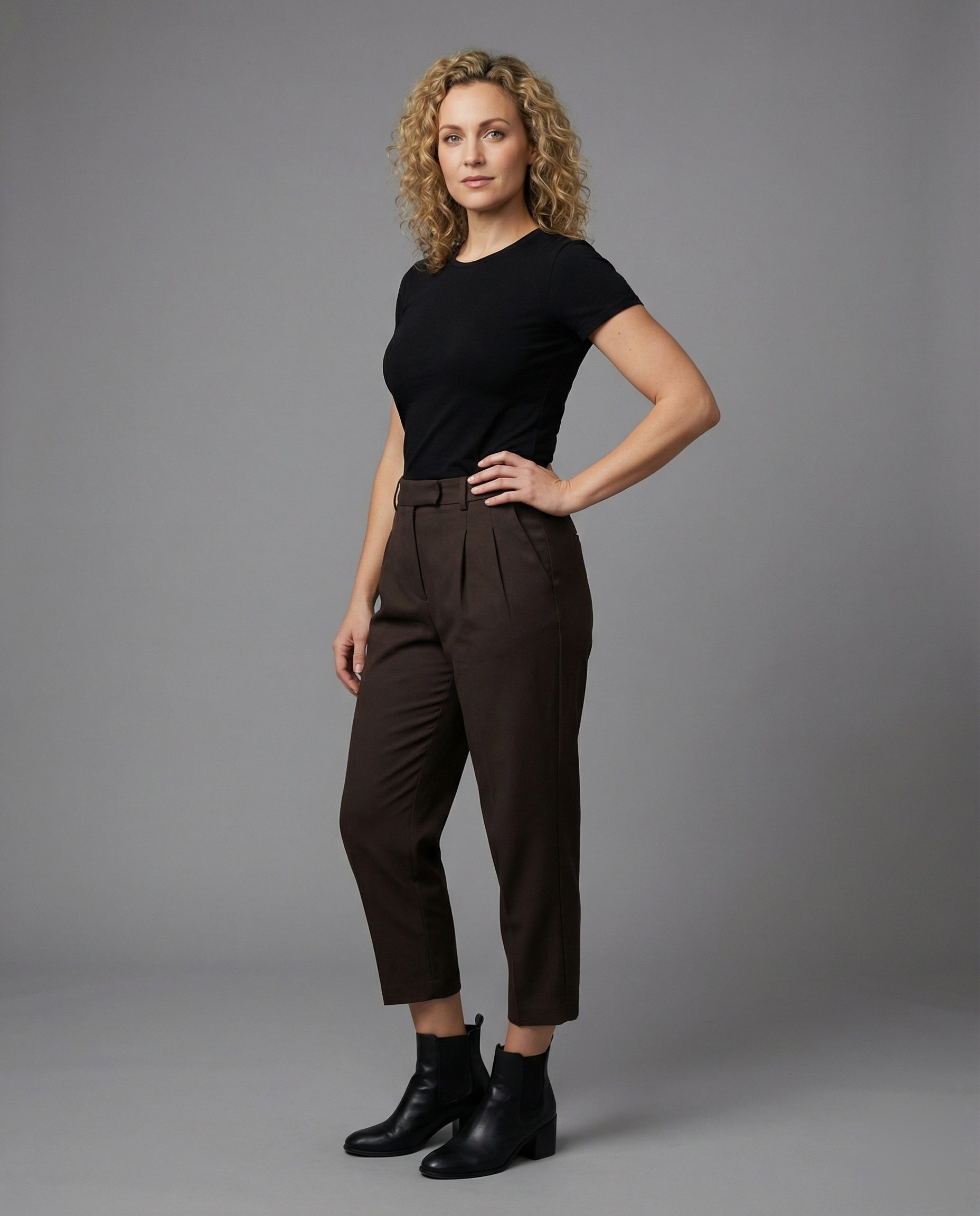 Damen Bundfaltenhose Elegant Schwarz - Eveloria