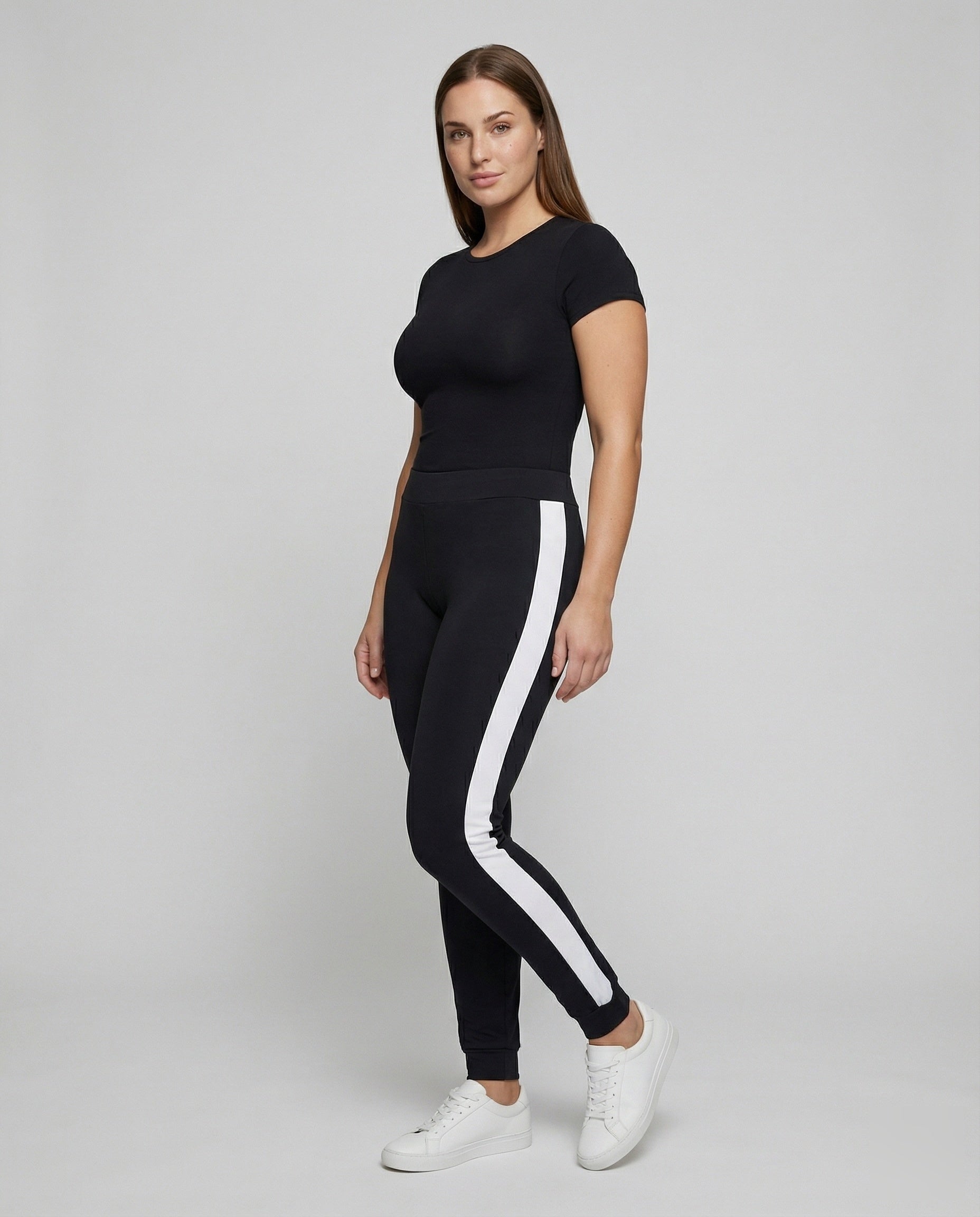 Damen Kapuzen--Set mit Colorblock Leggings - Eveloria