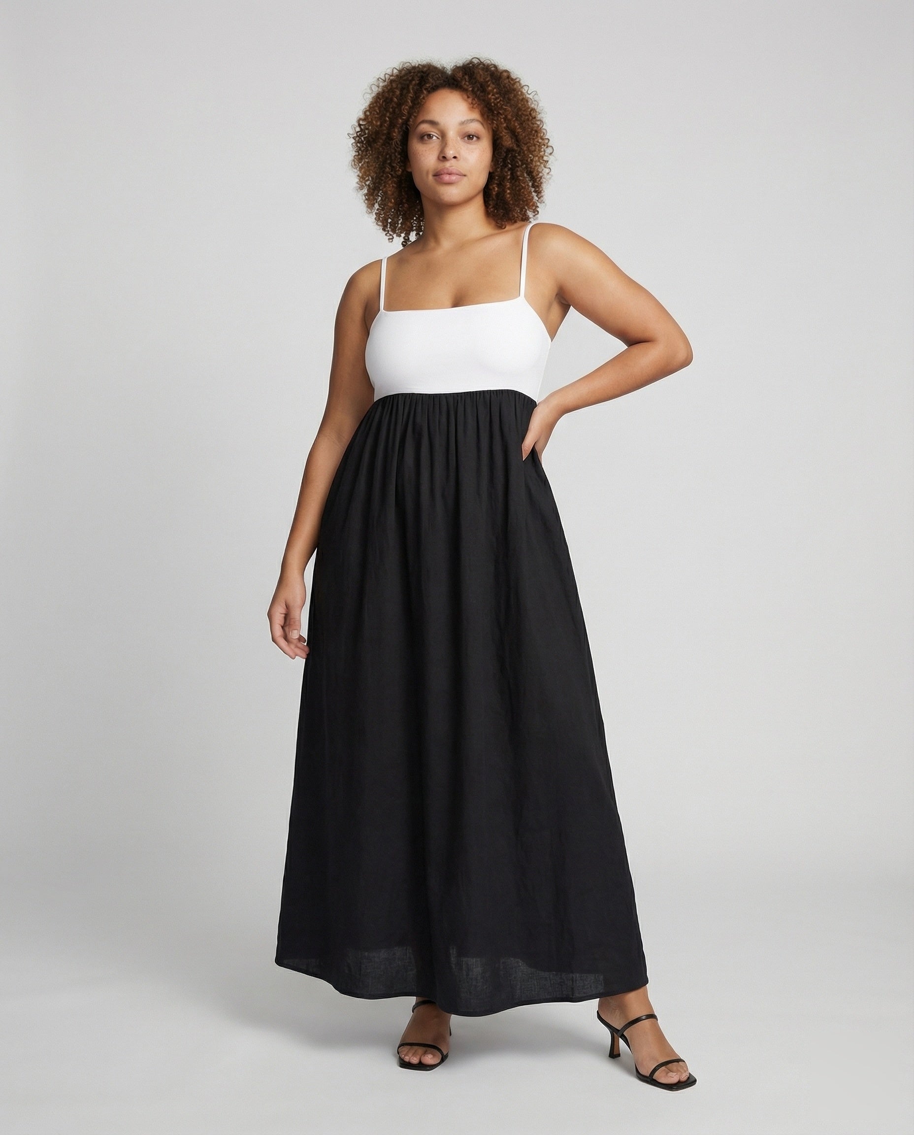 Damen Maxikleid Tiefem Rückenausschnitt - Eveloria