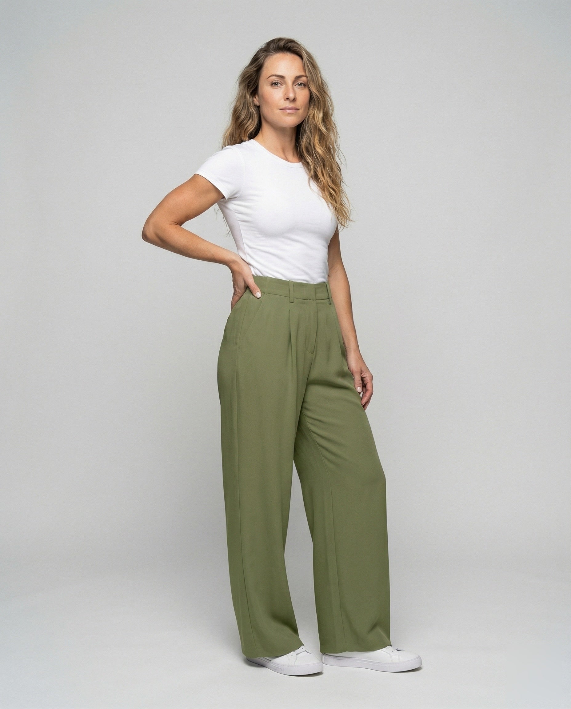 Damen Weite Stoffhose Vordere Falten Beige - Eveloria