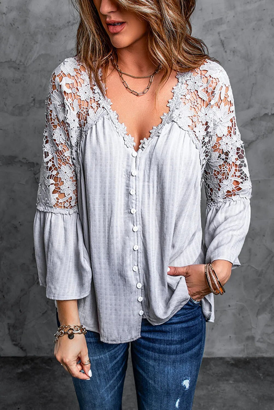Damen V-Ausschnitt Bluse Spitzenärmel Blumenmuster Elegante Weiß - Eveloria