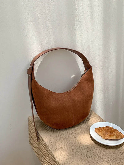 Lene Damen Halbmond-Tasche Wildleder