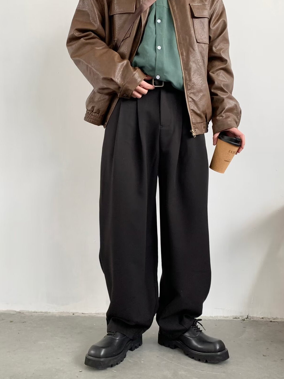 Herren Baggyhose Plissiert Locker Sitzend Schwarz - Eveloria