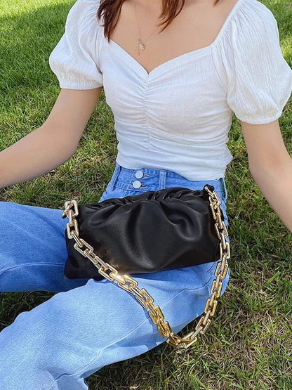 Damen-Tasche Goldene Kette Modern Leder