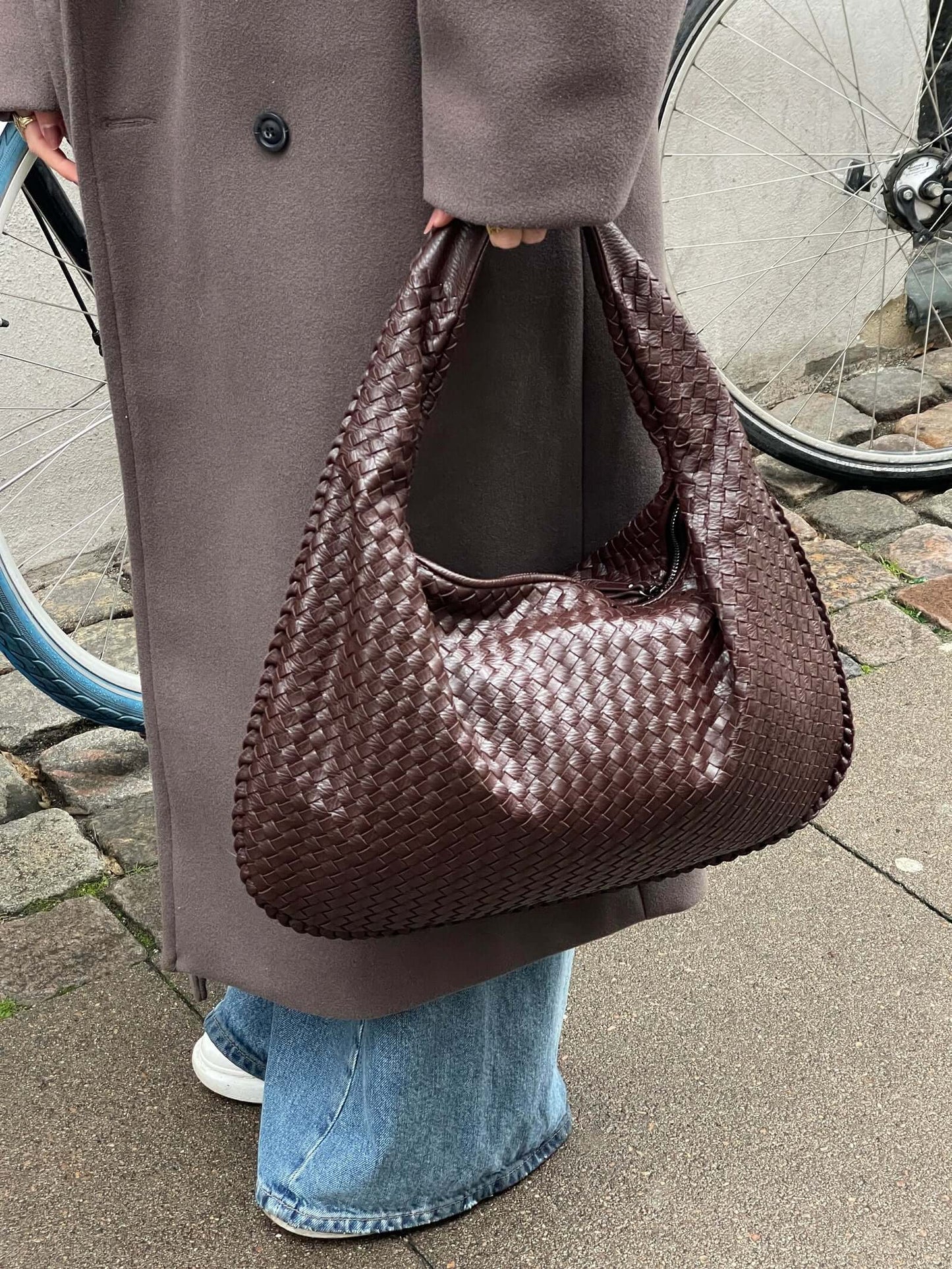 Charlyne Große Geflochtene Hobo Tasche