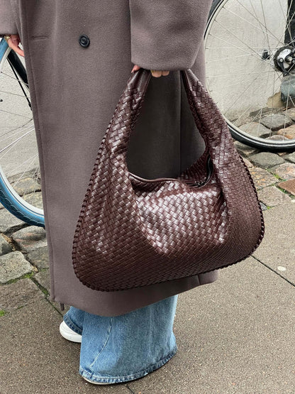 Charlyne Große Geflochtene Hobo Tasche