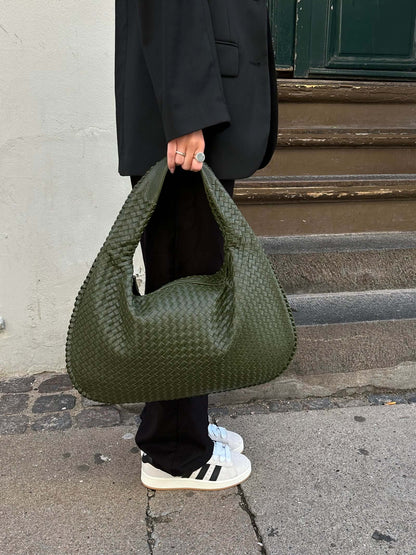 Charlyne Große Geflochtene Hobo Tasche
