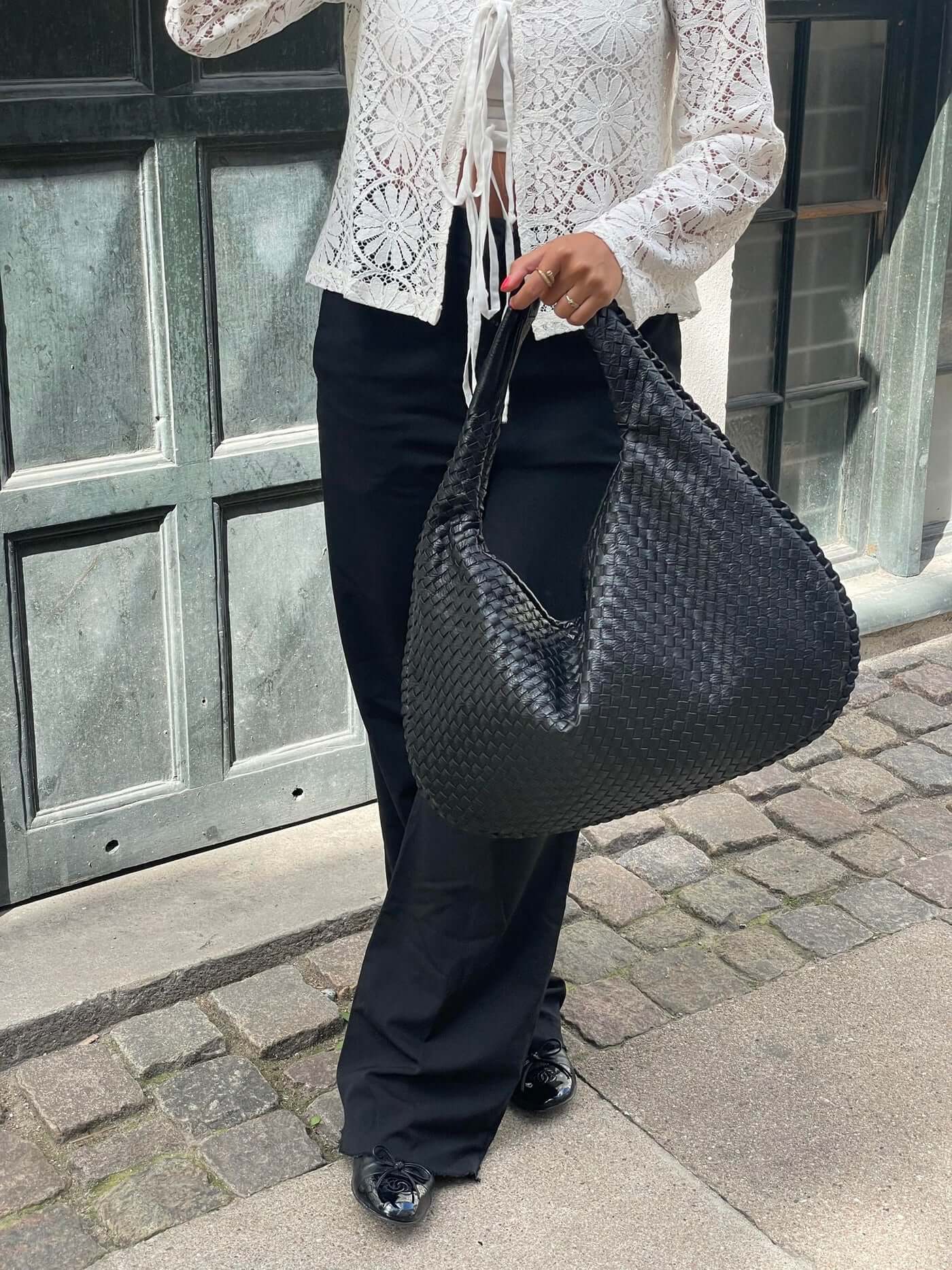 Charlyne Große Geflochtene Hobo Tasche