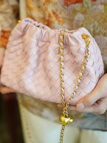 Damen-Tasche mit goldener Kette