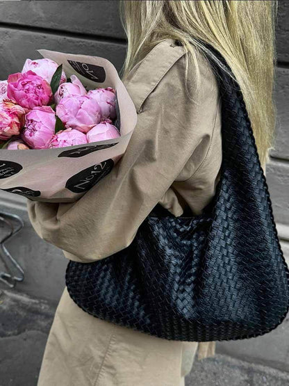 Charlyne Große Geflochtene Hobo Tasche
