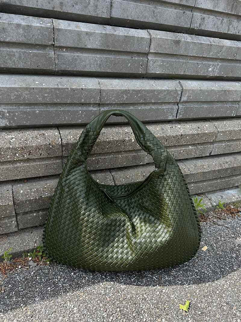 Charlyne Große Geflochtene Hobo Tasche