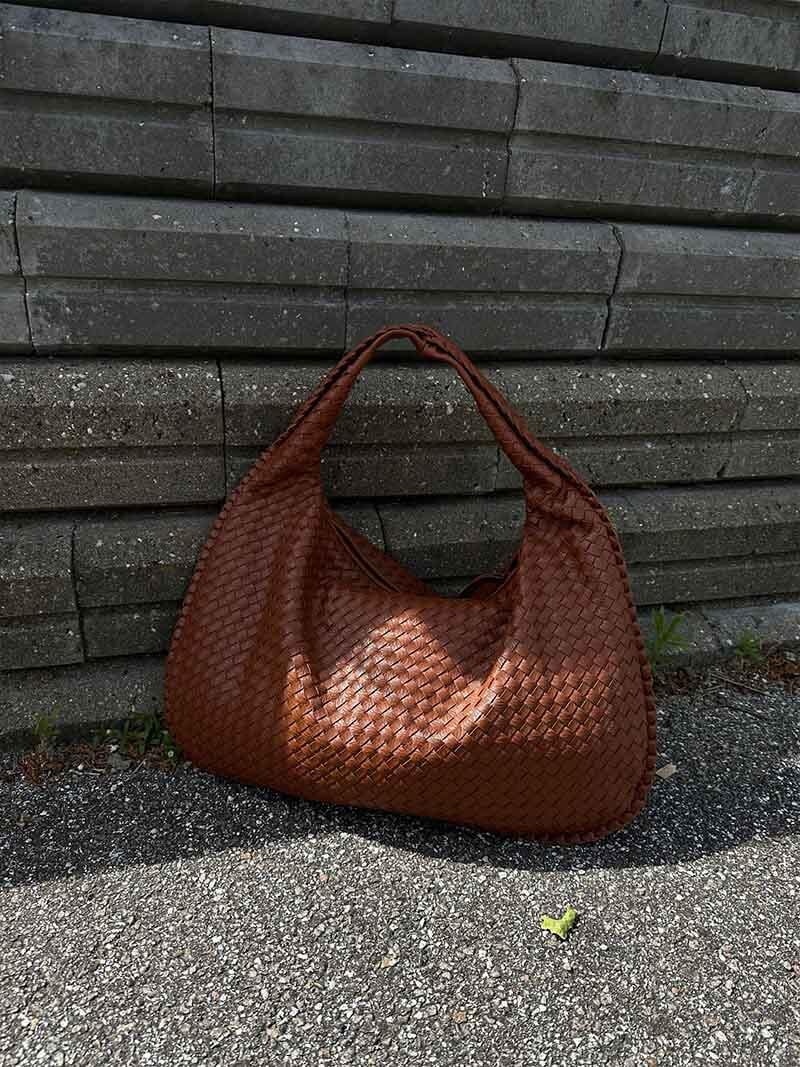 Charlyne Große Geflochtene Hobo Tasche