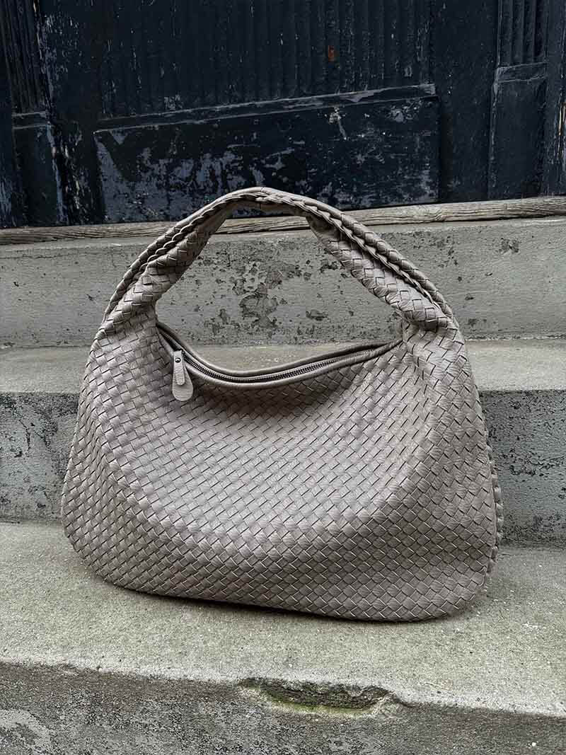 Charlyne Große Geflochtene Hobo Tasche