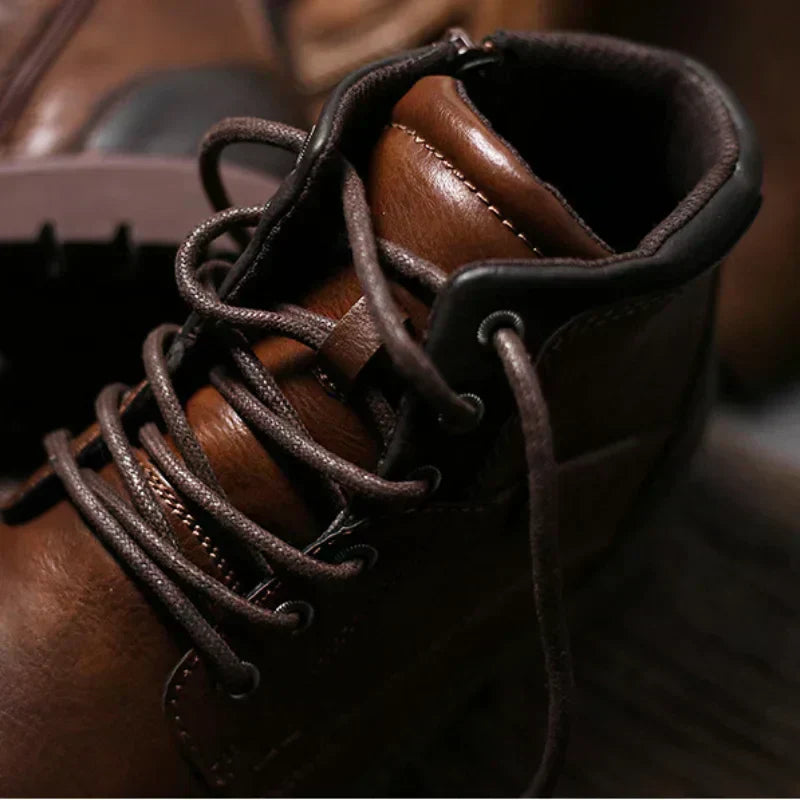 Stiefeletten – Schnürstiefel für Herren in Schwarz und Braun-Chaps Herrenmode
