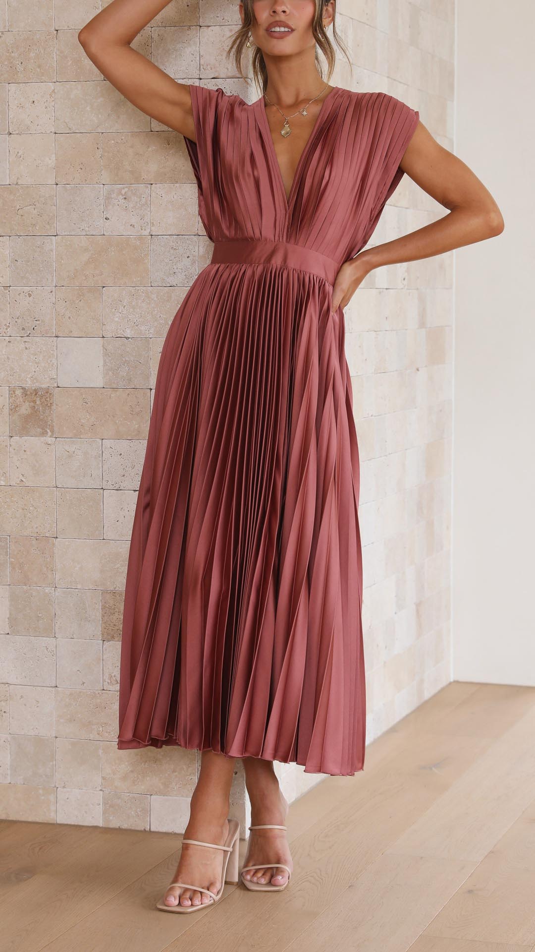 Damen Klassisches Maxikleid Gefaltet