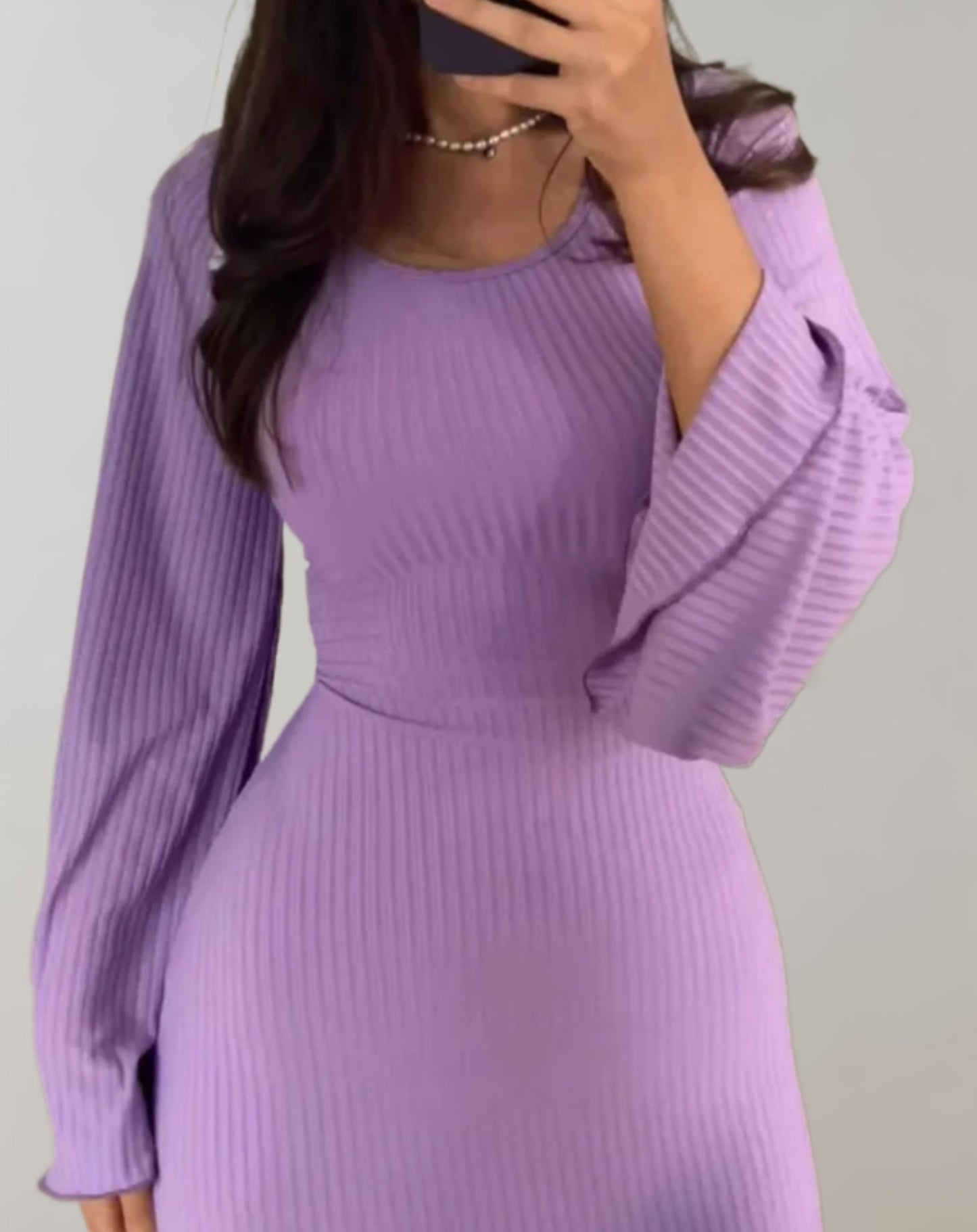 Damen Bodycon Kleid Langärmlig Rundausschnitt Schwarz - Eveloria