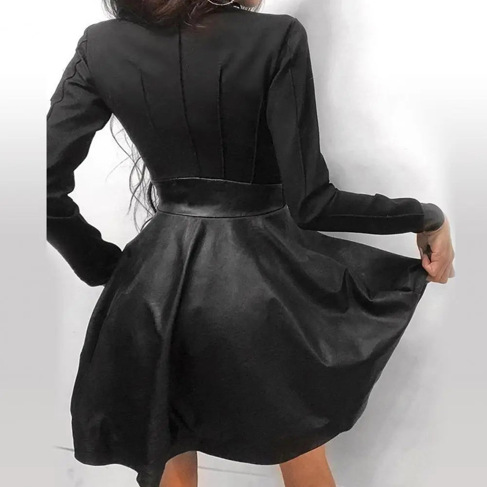 Eveloria Damenkleid aus PU mit langen Spitzenärmeln